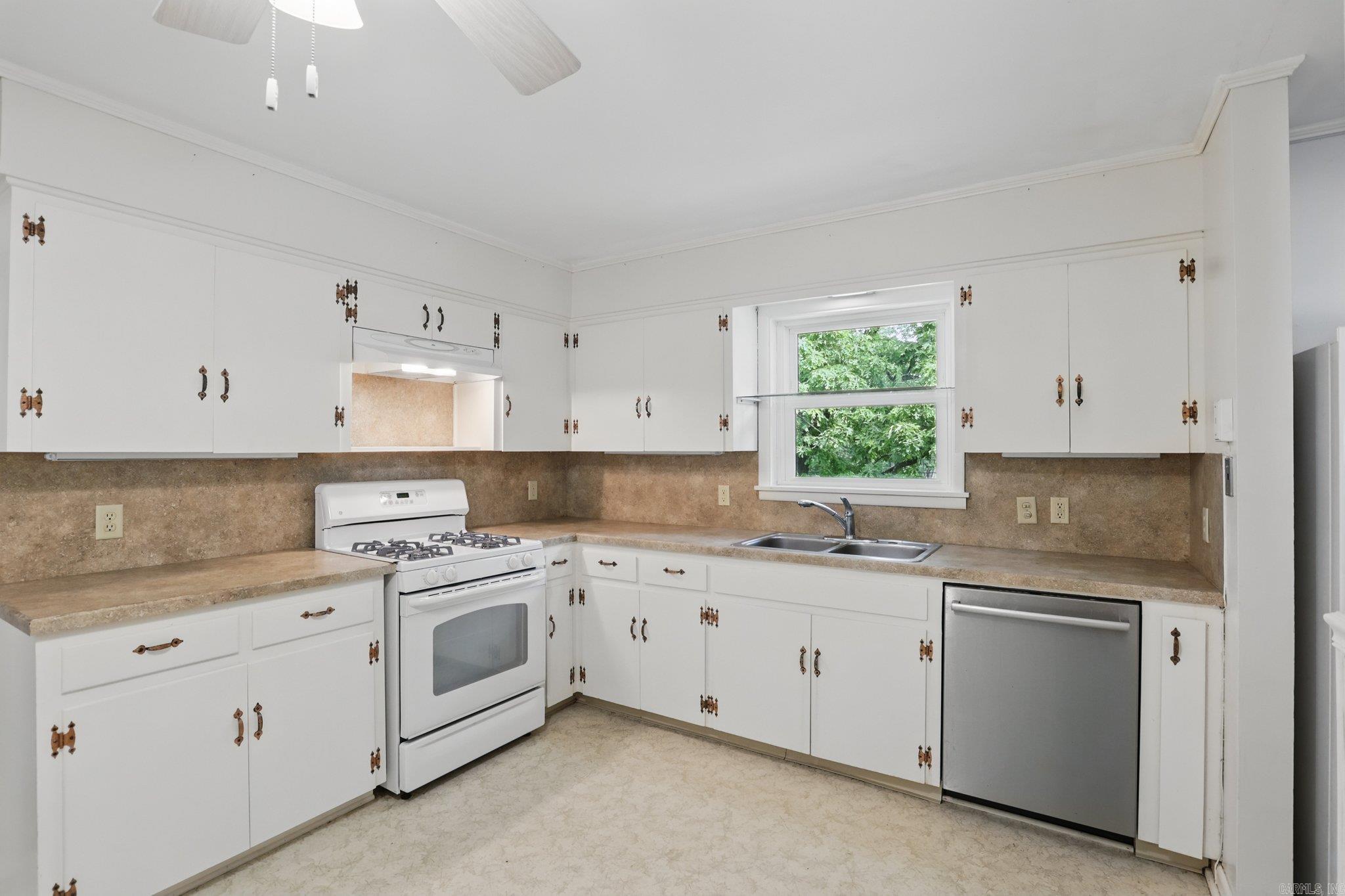112 Indian Trail
