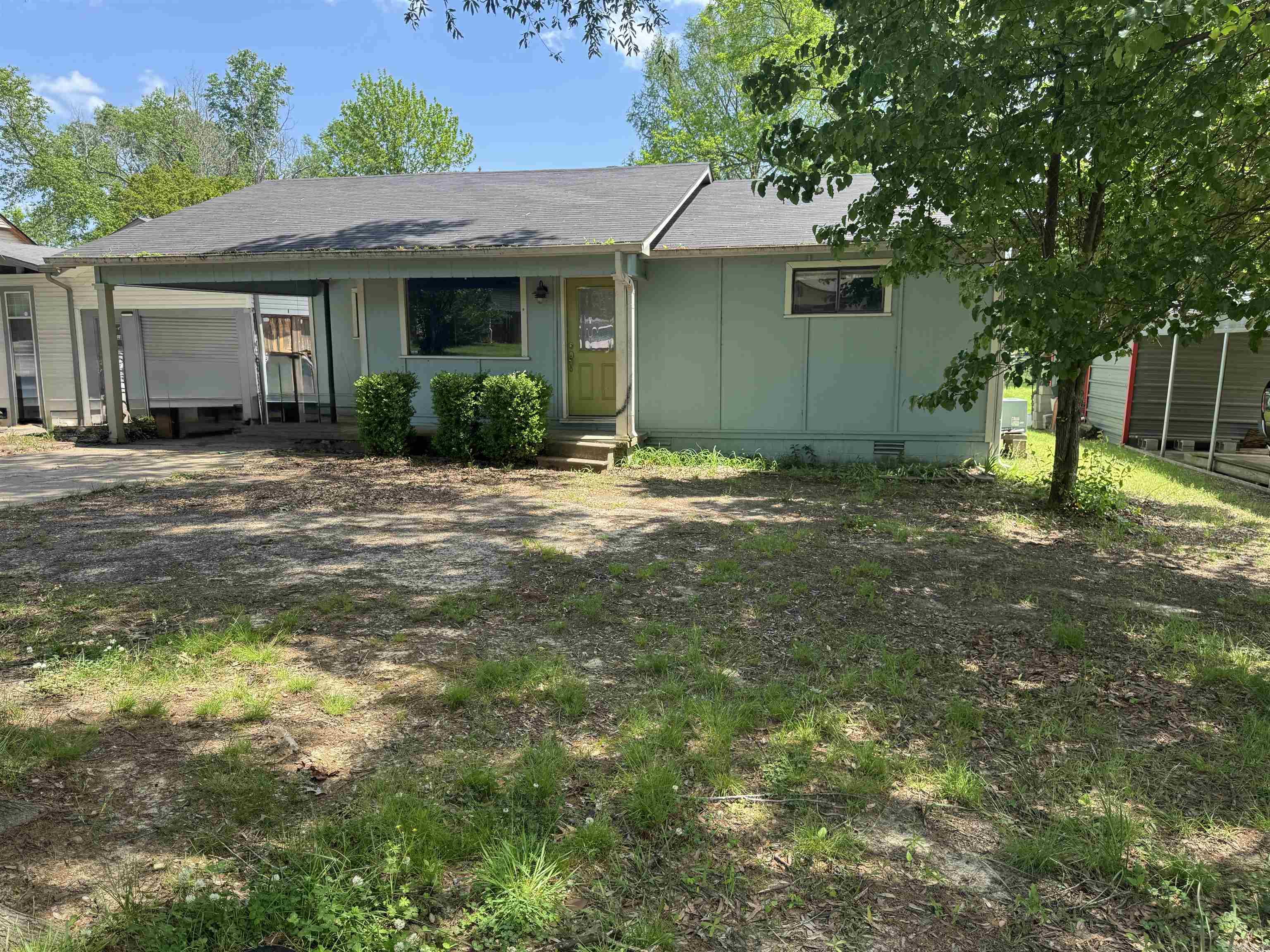 10 Roberts Drive