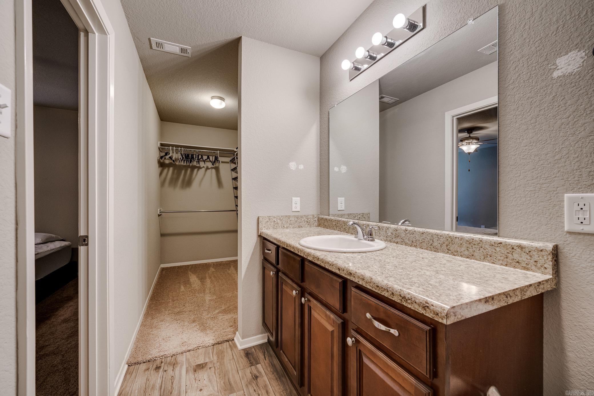 2900 ALDERWOOD Drive