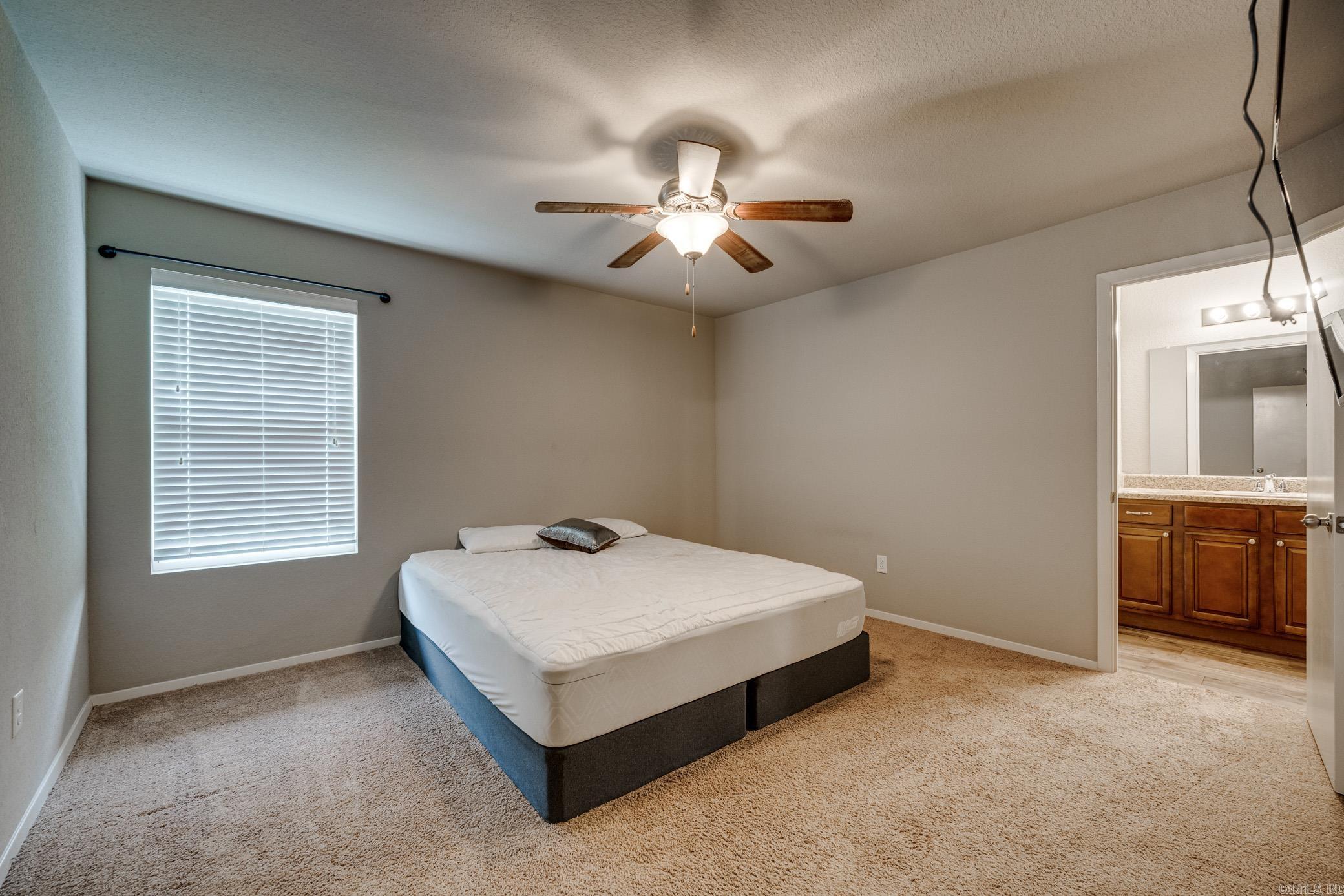 2900 ALDERWOOD Drive