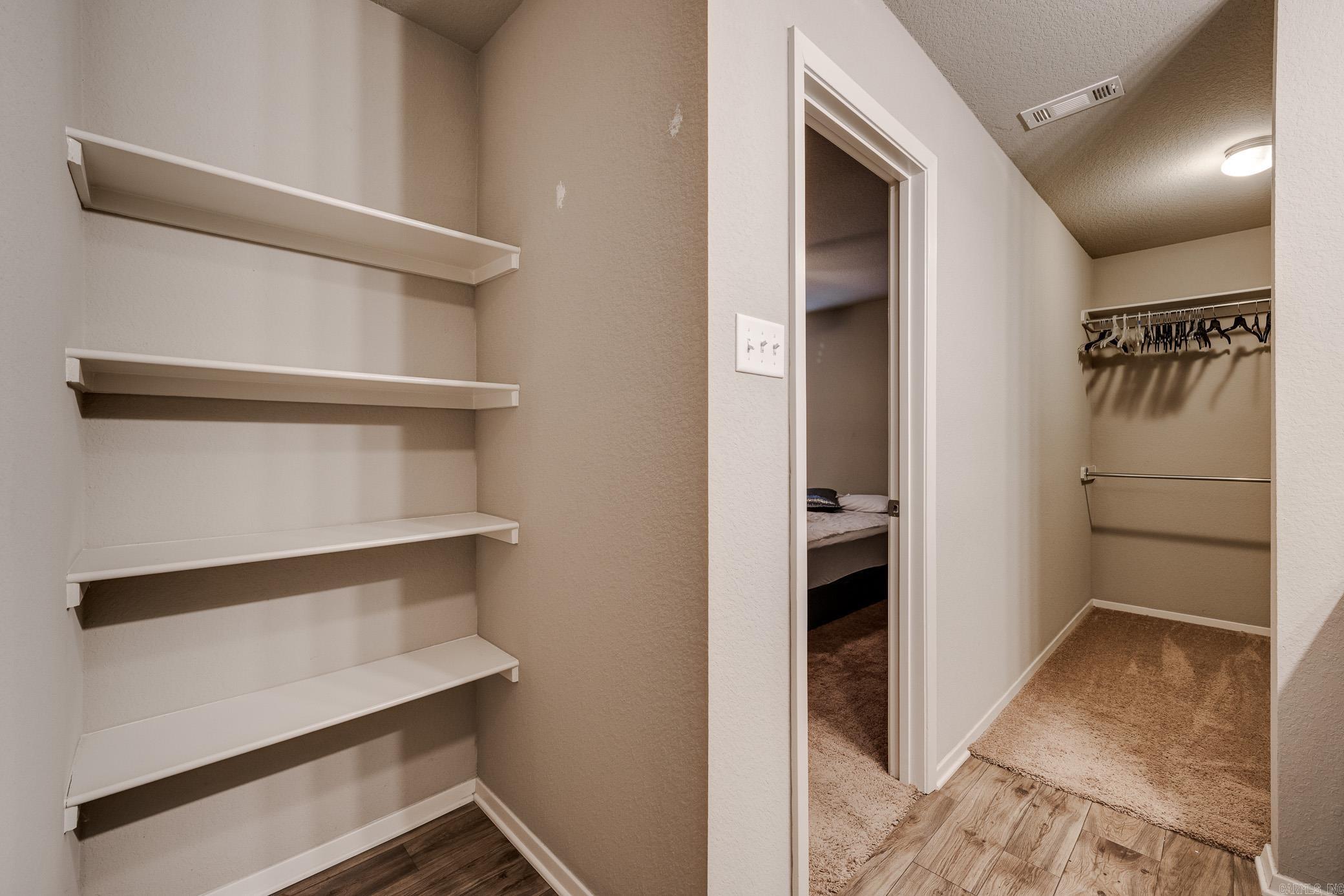 2900 ALDERWOOD Drive