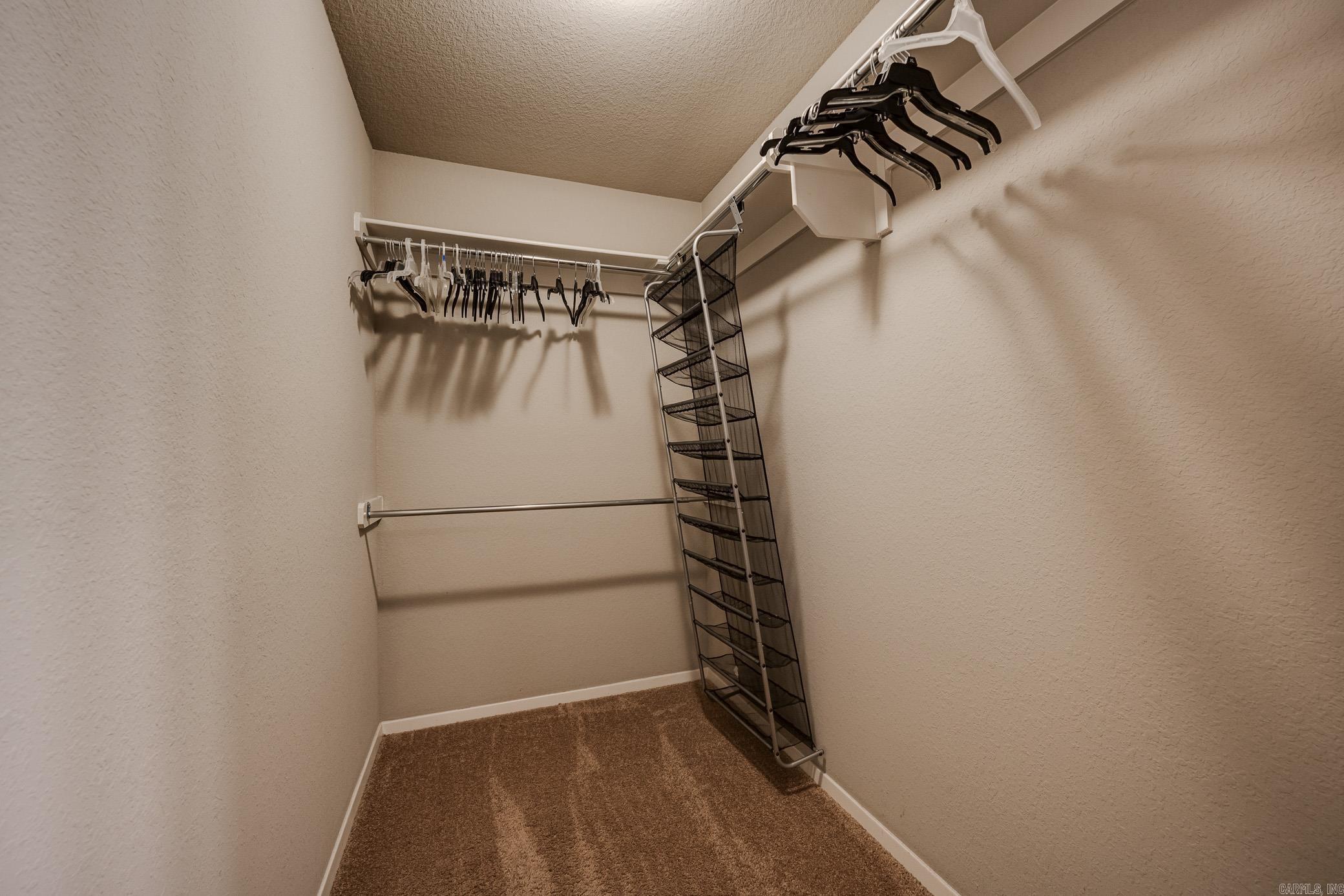 2900 ALDERWOOD Drive