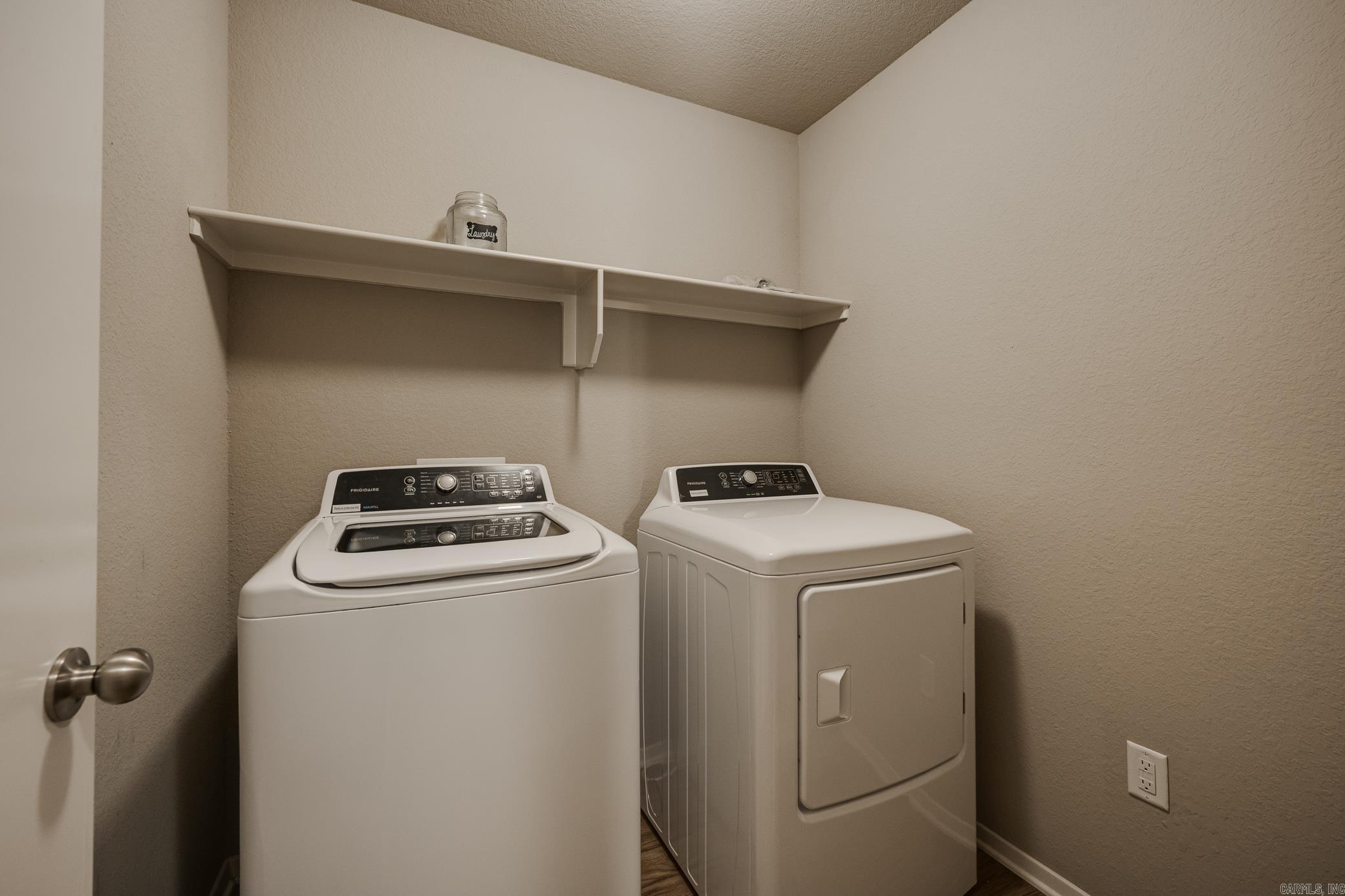 2900 ALDERWOOD Drive