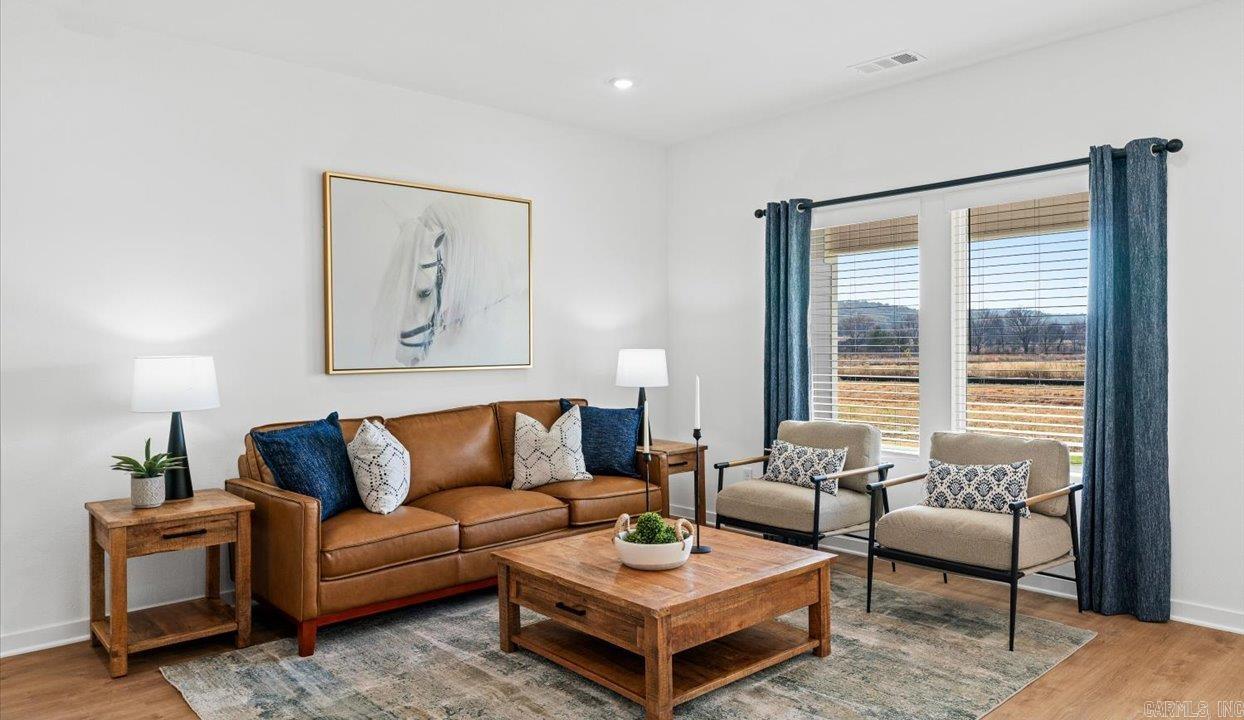 111 E Fredonia Court