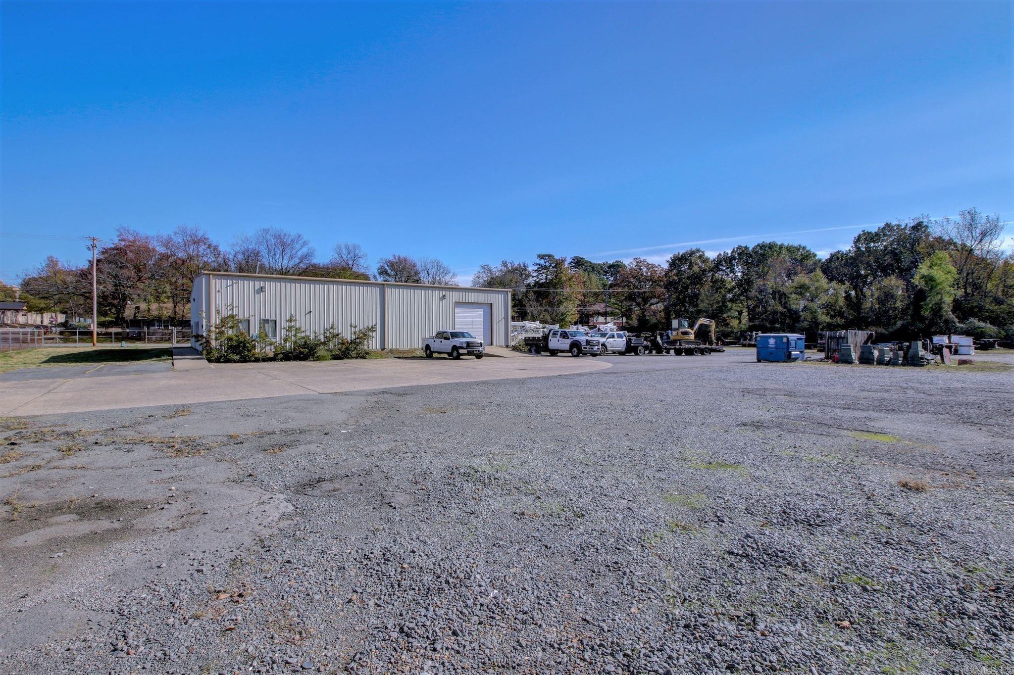 2615 W 16th Street