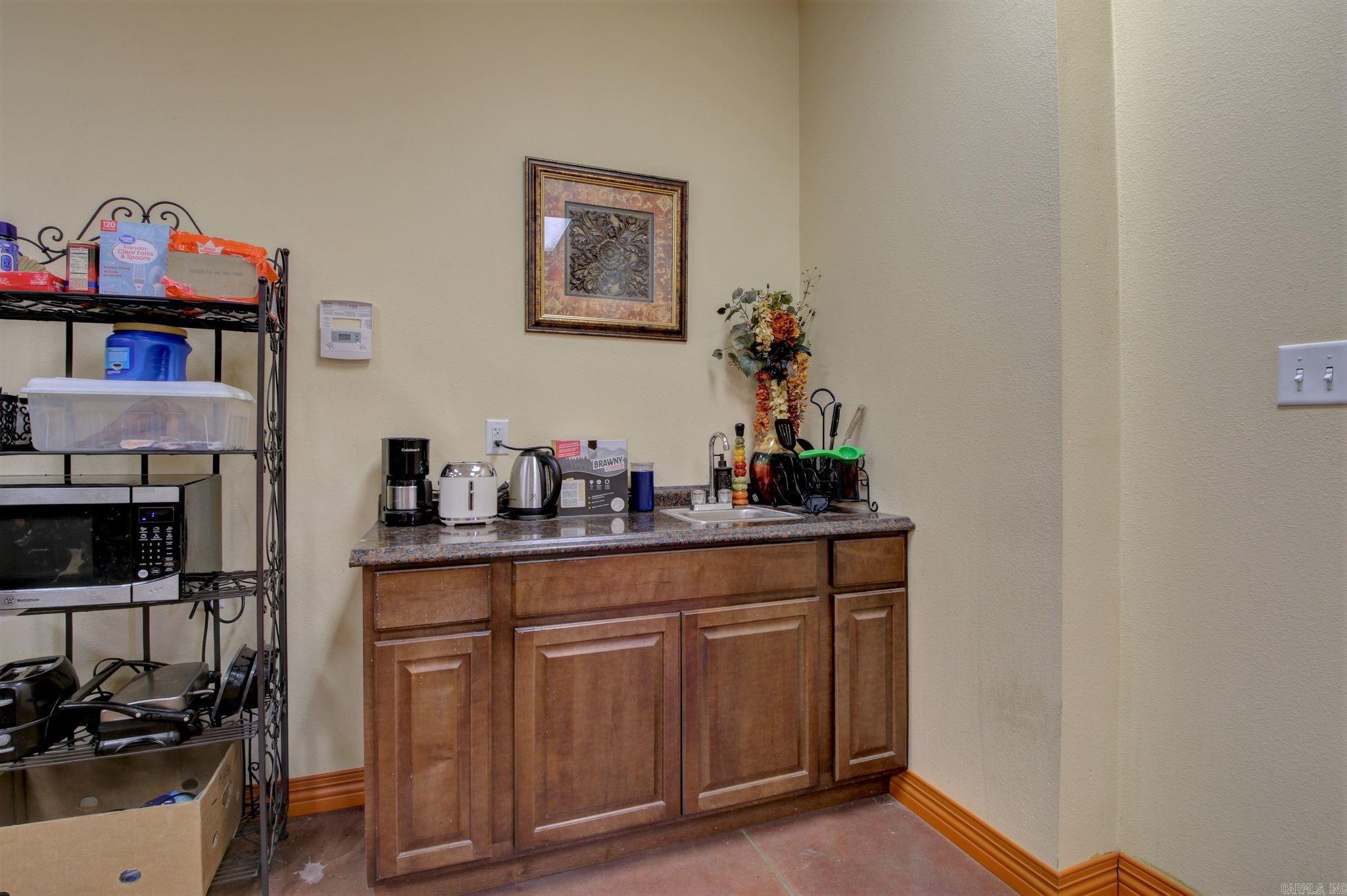 2615 W 16th Street