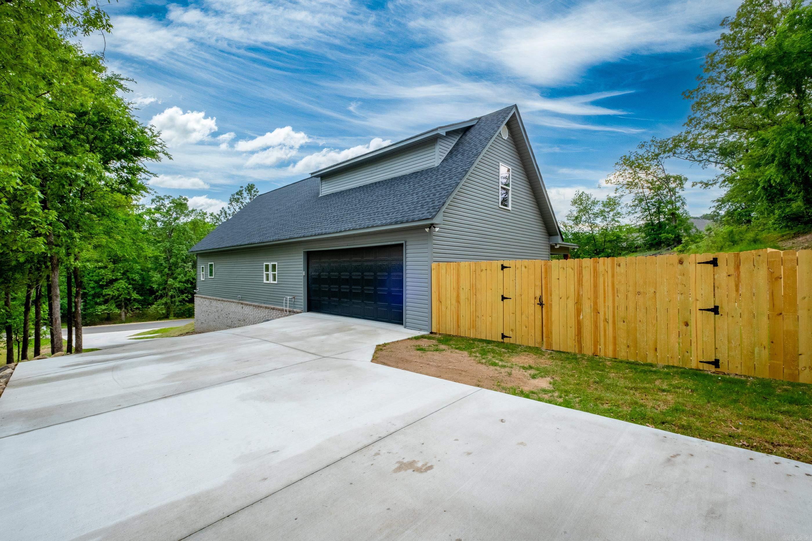 164 Wildwood Forest Rd