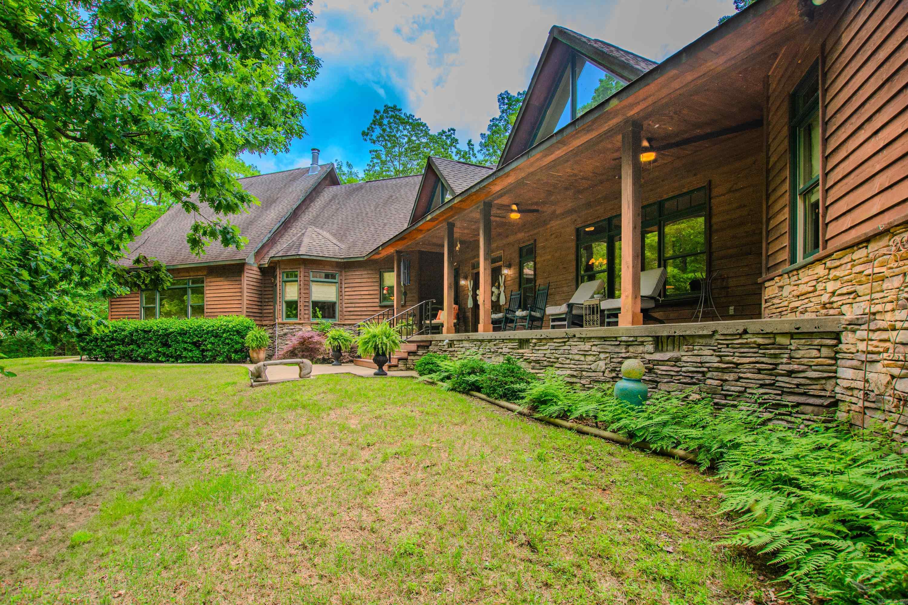 1601 Whispering Pine Road