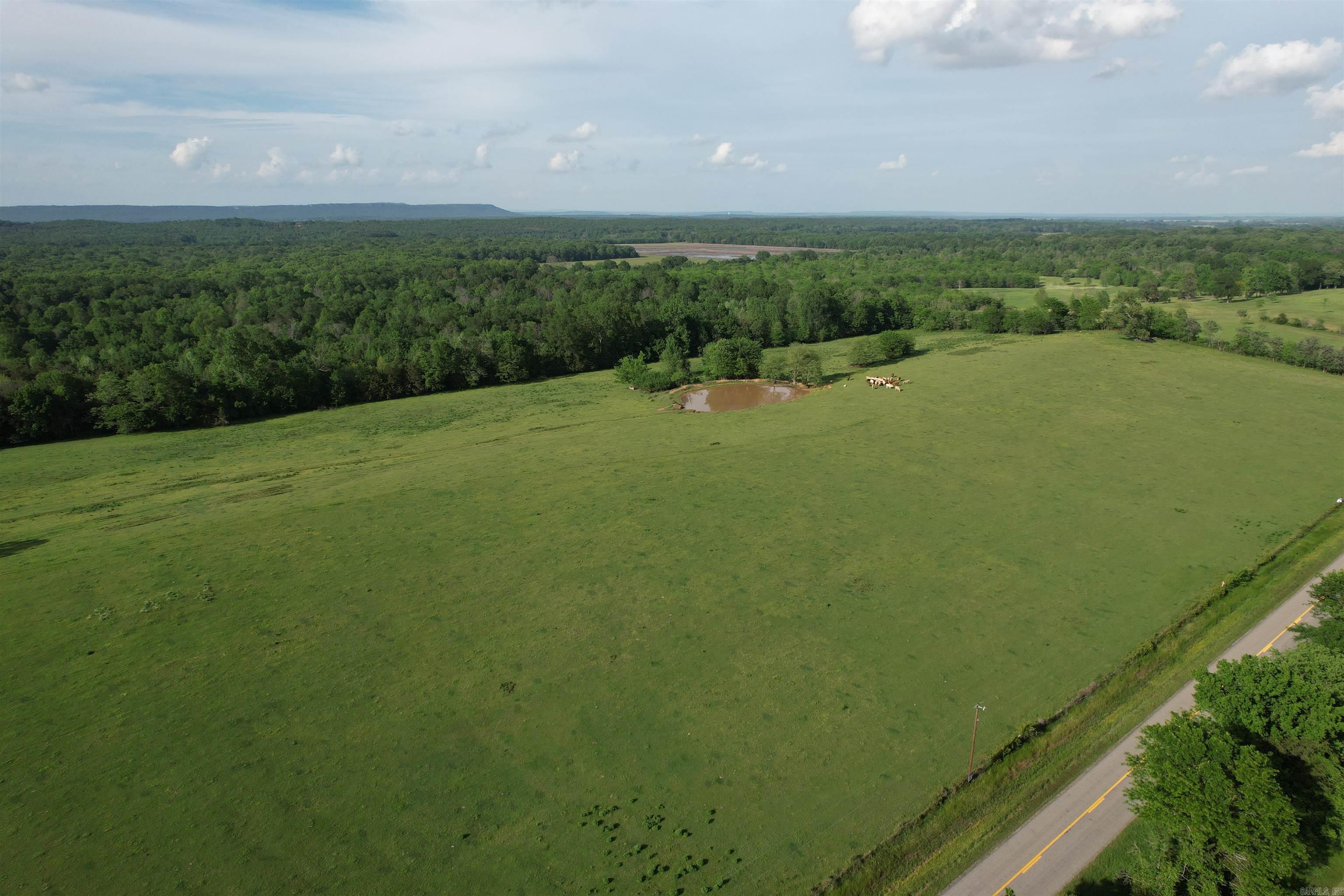 Tract 9 Hwy 105 S