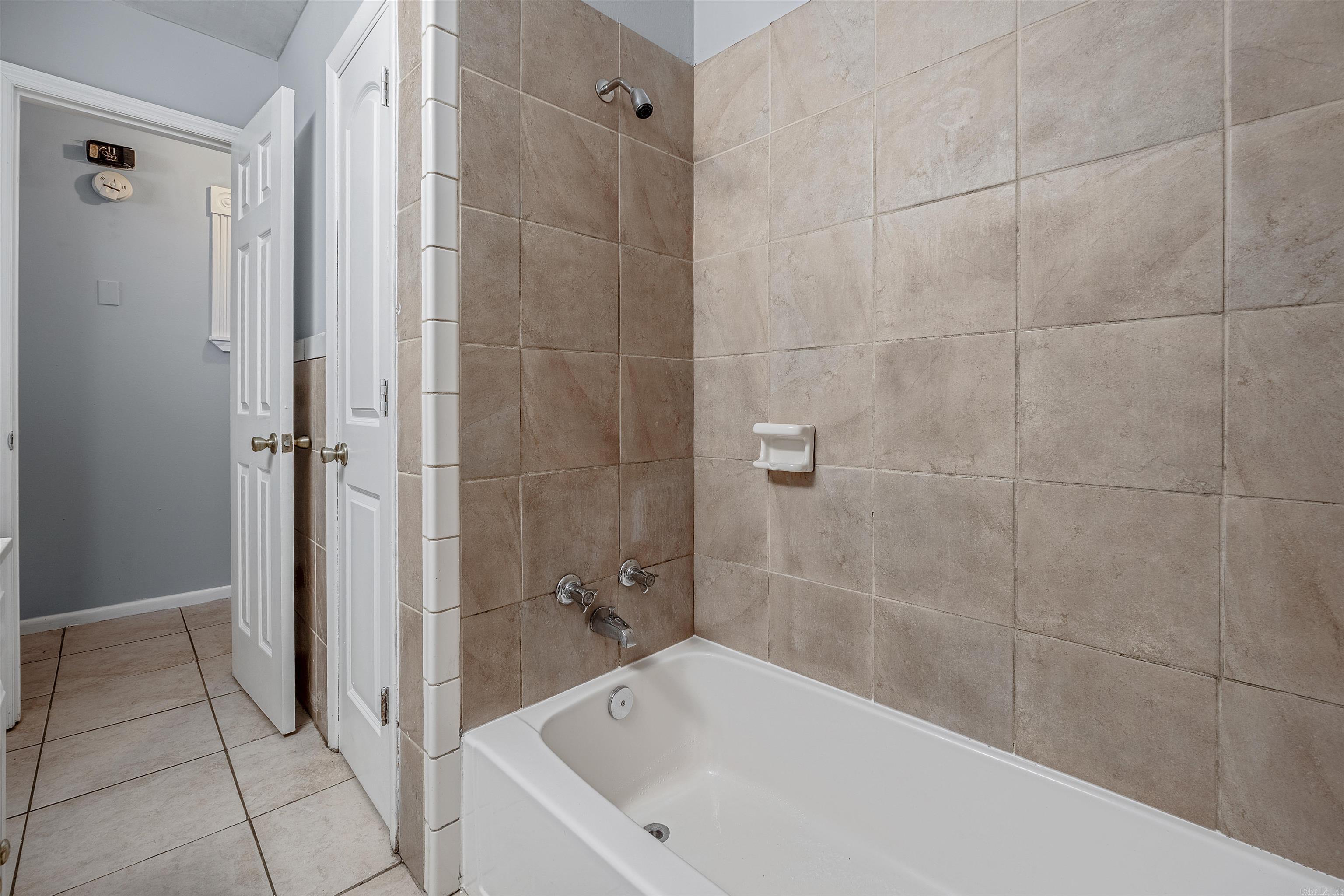 718 & 720 W 41St St