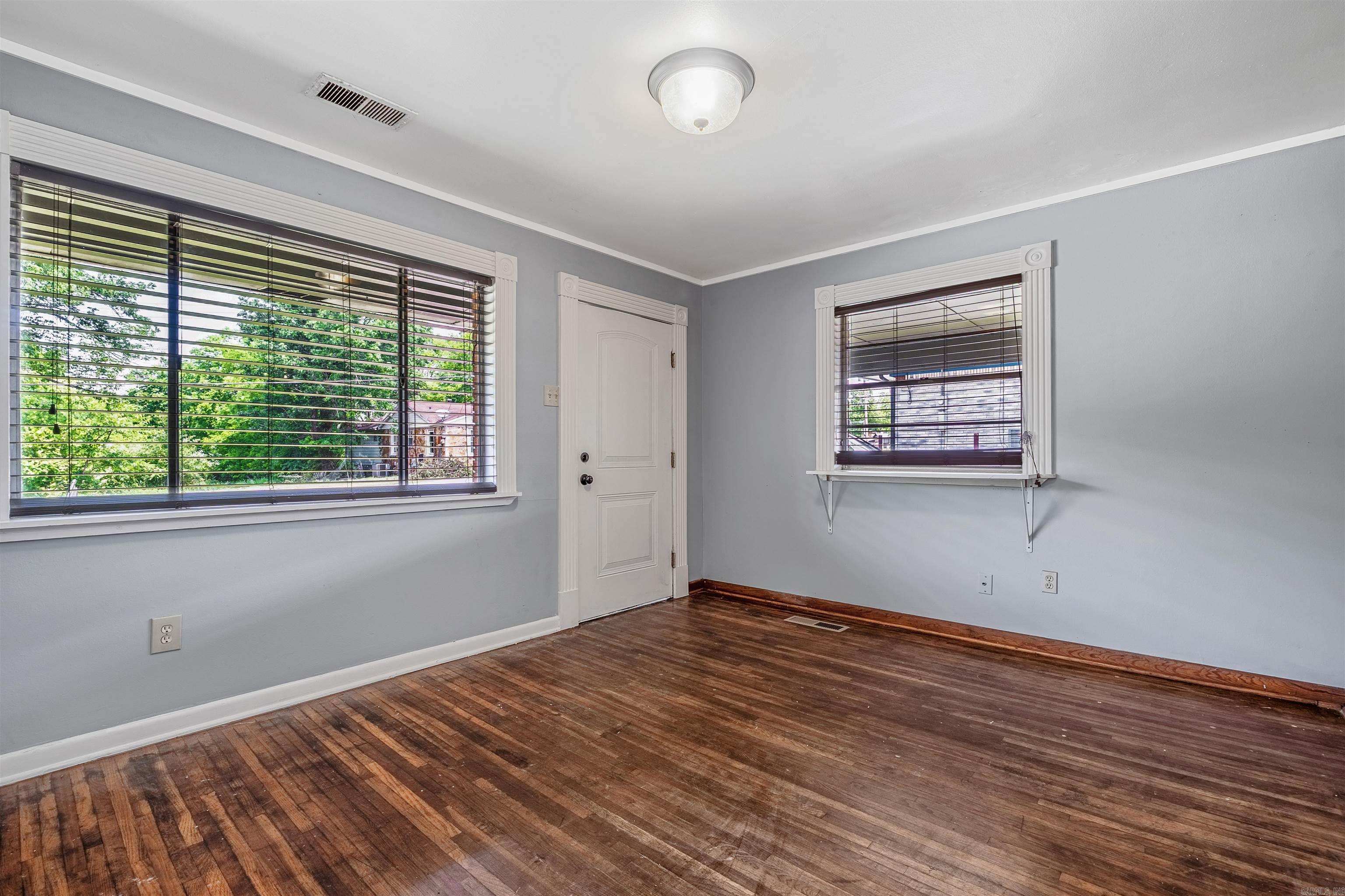 718 & 720 W 41St St