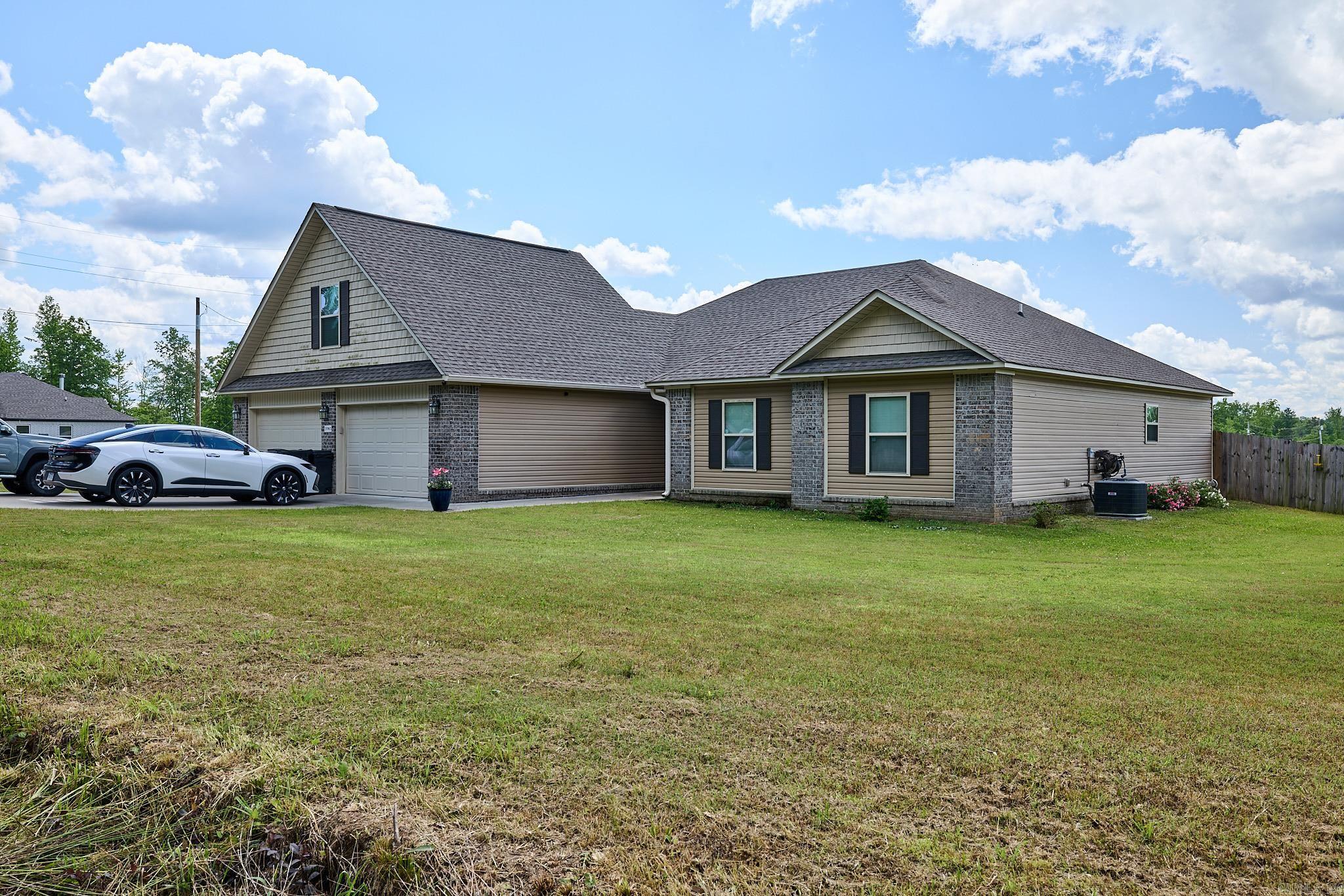 15983 E MILLER SARDIS RD