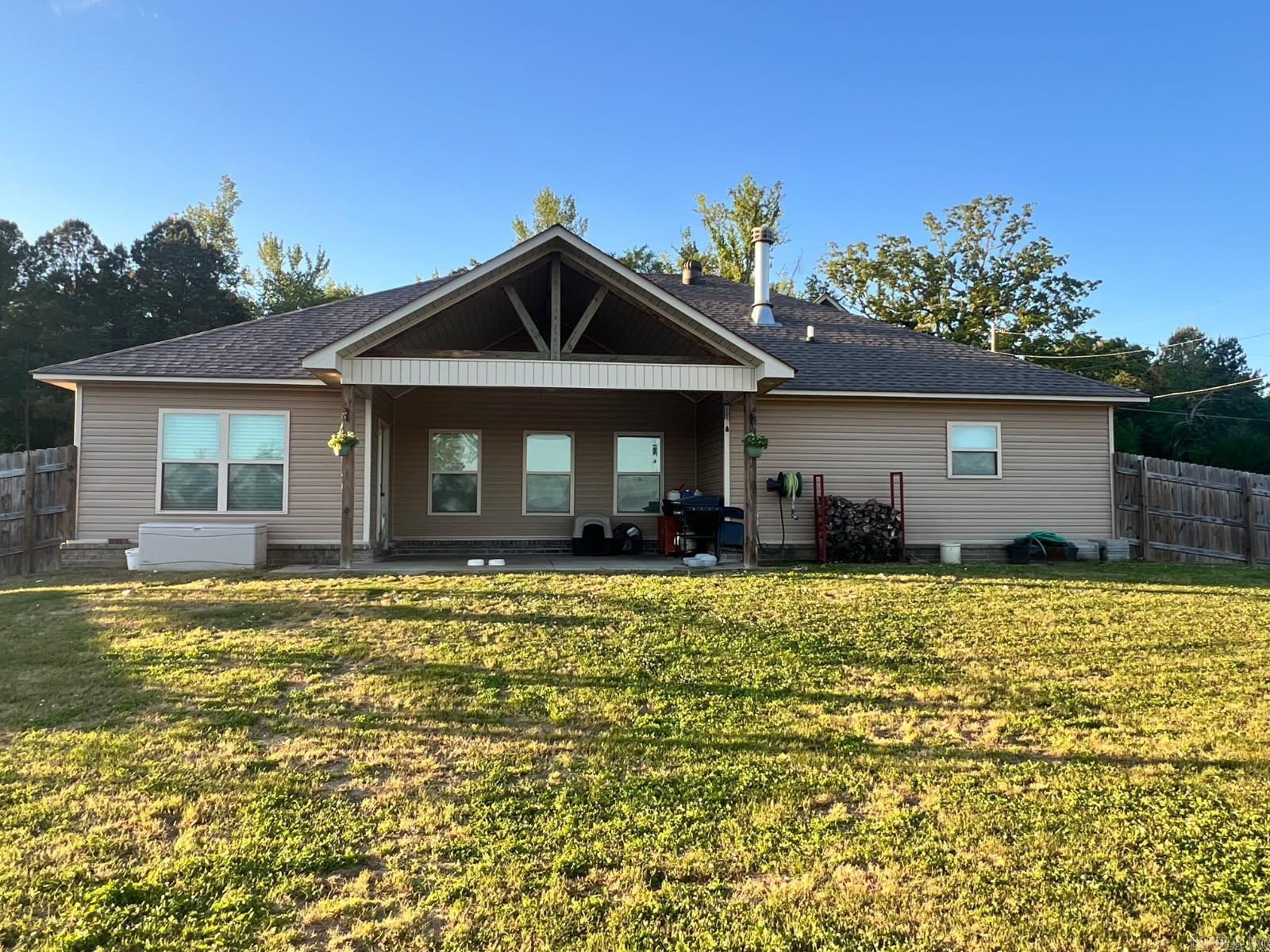 15983 E MILLER SARDIS RD