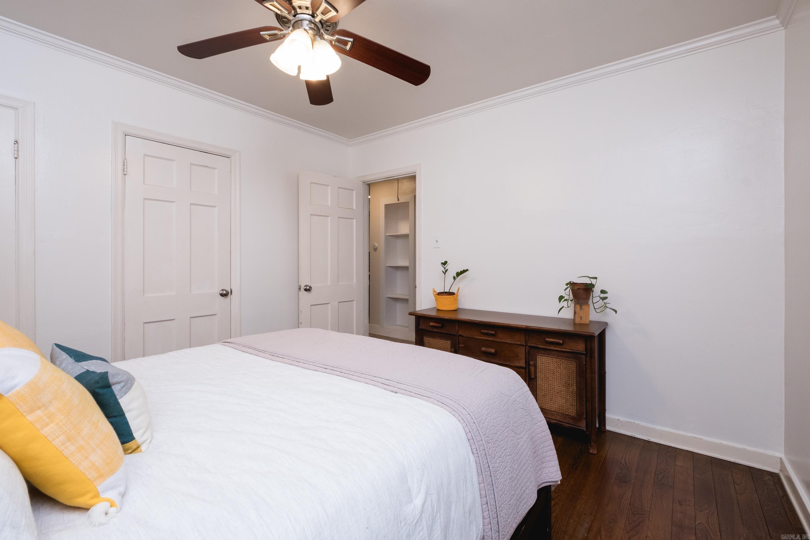 2301 N McKinley Street