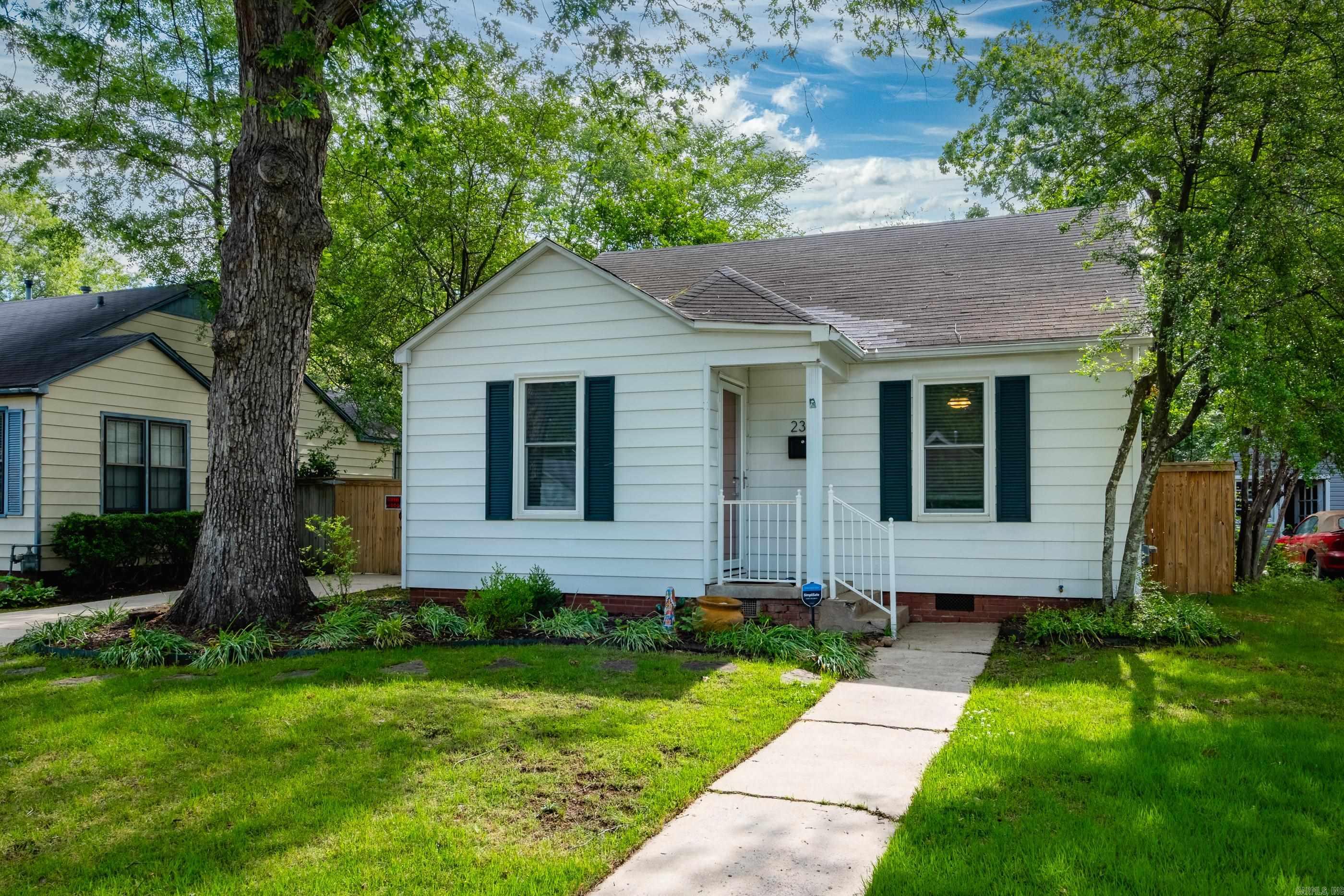 2301 N McKinley Street