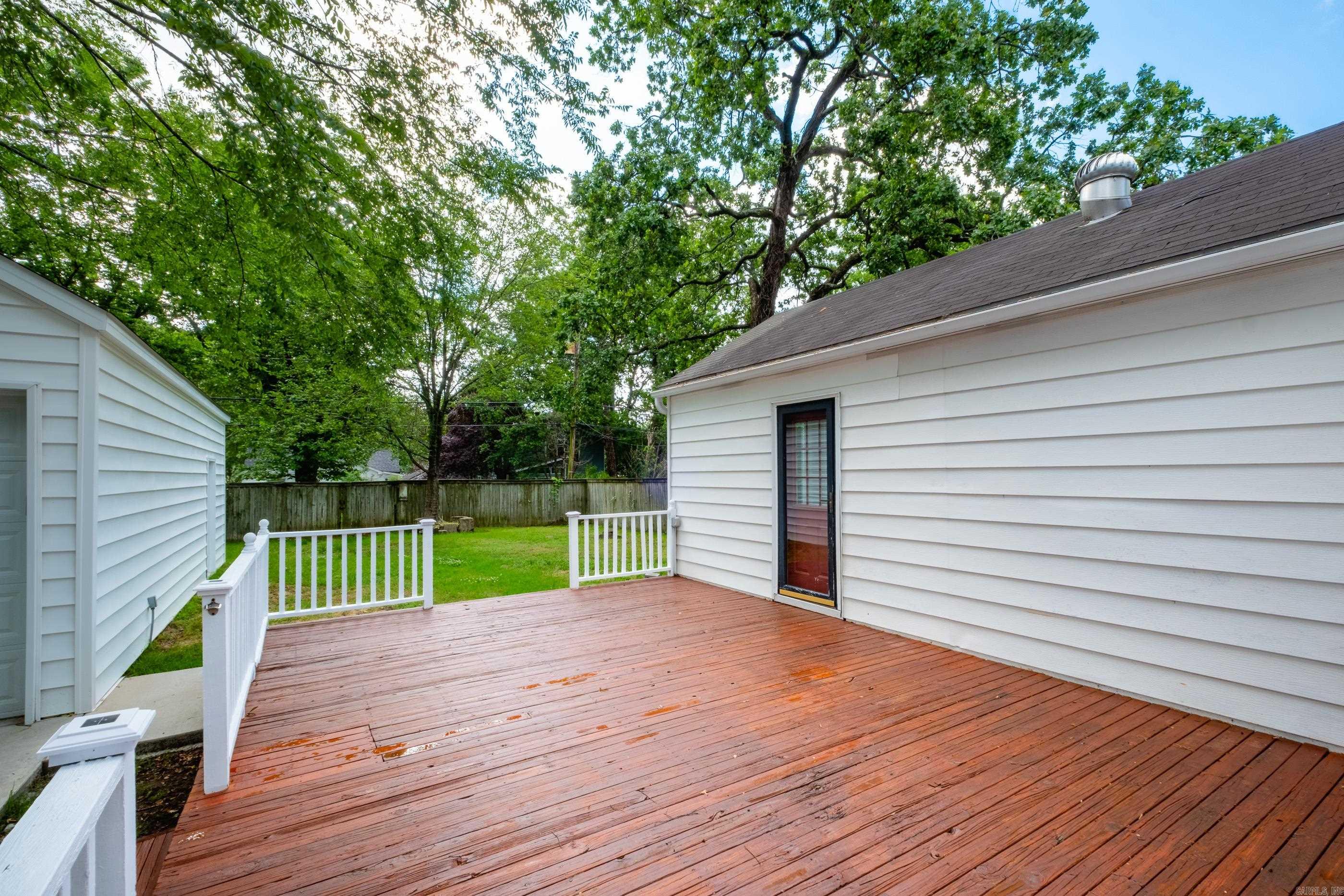 2301 N McKinley Street