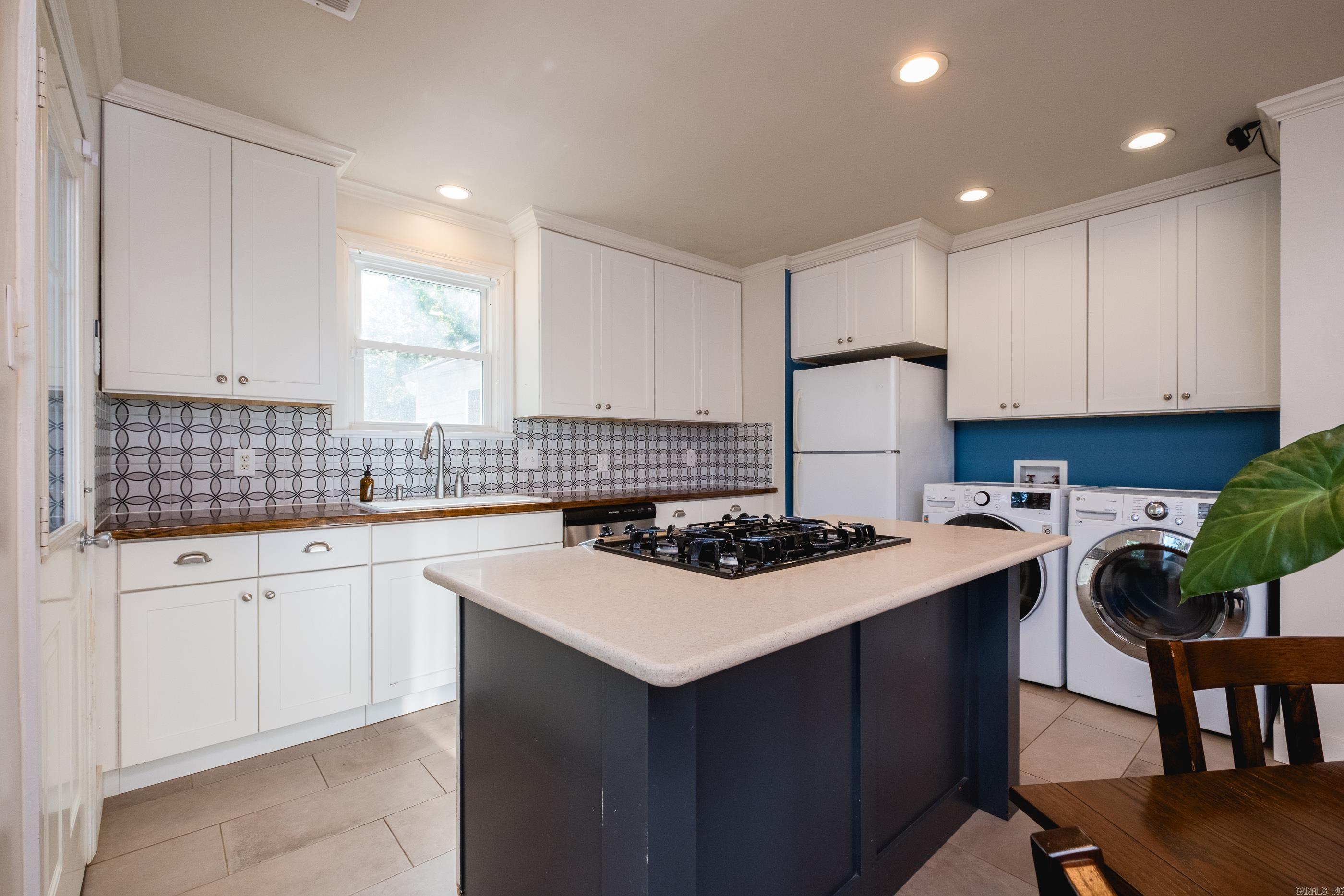 2301 N McKinley Street