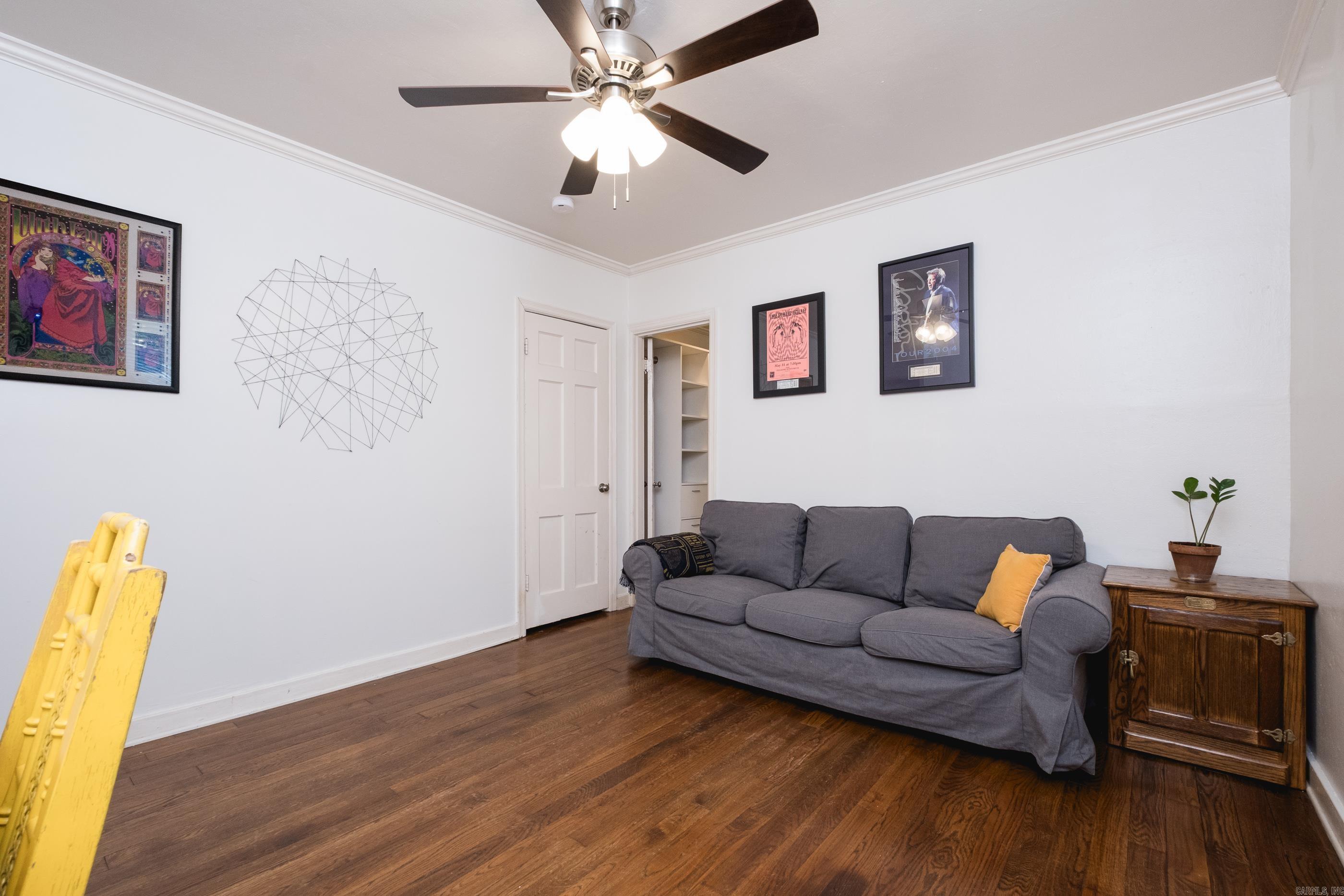 2301 N McKinley Street