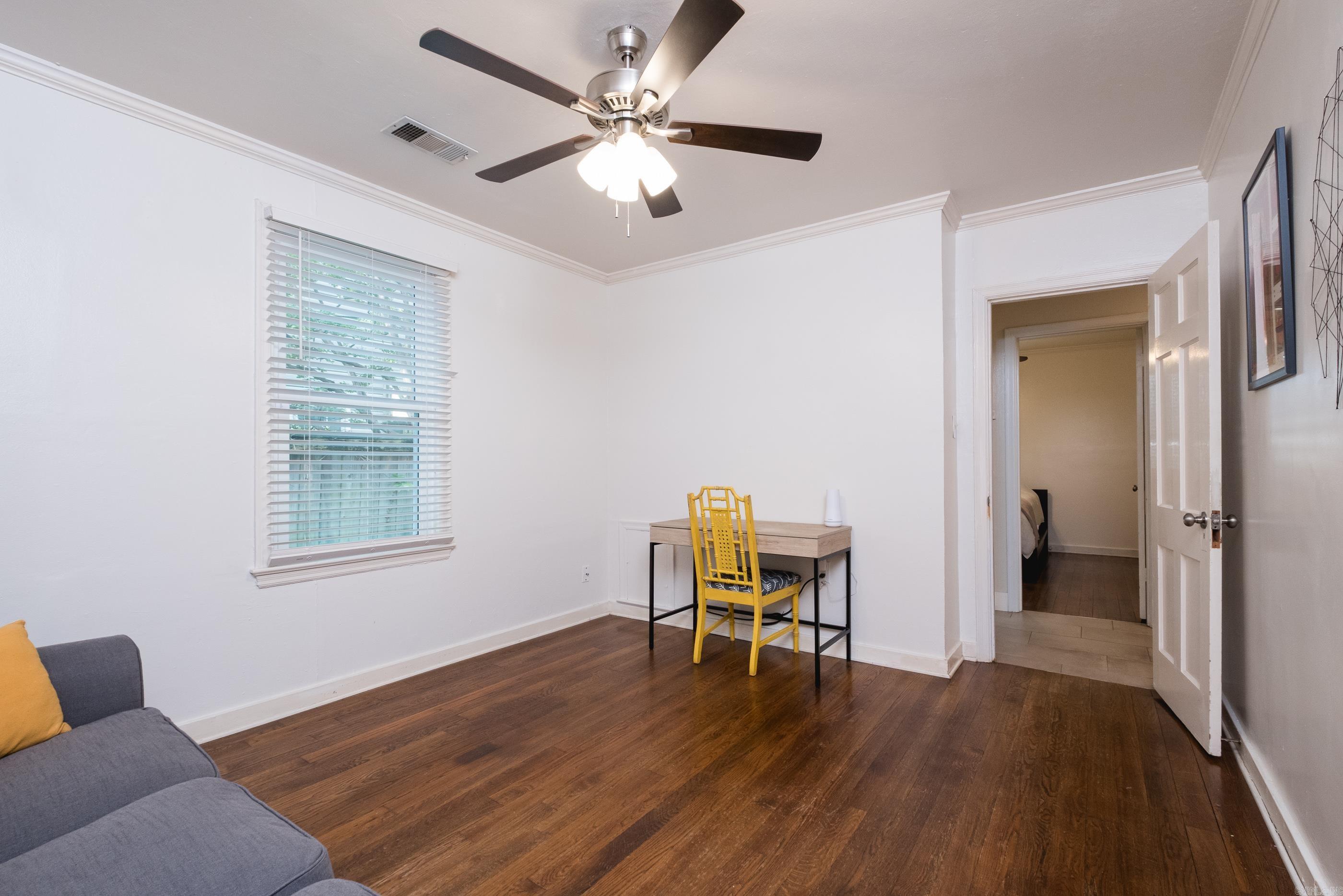 2301 N McKinley Street