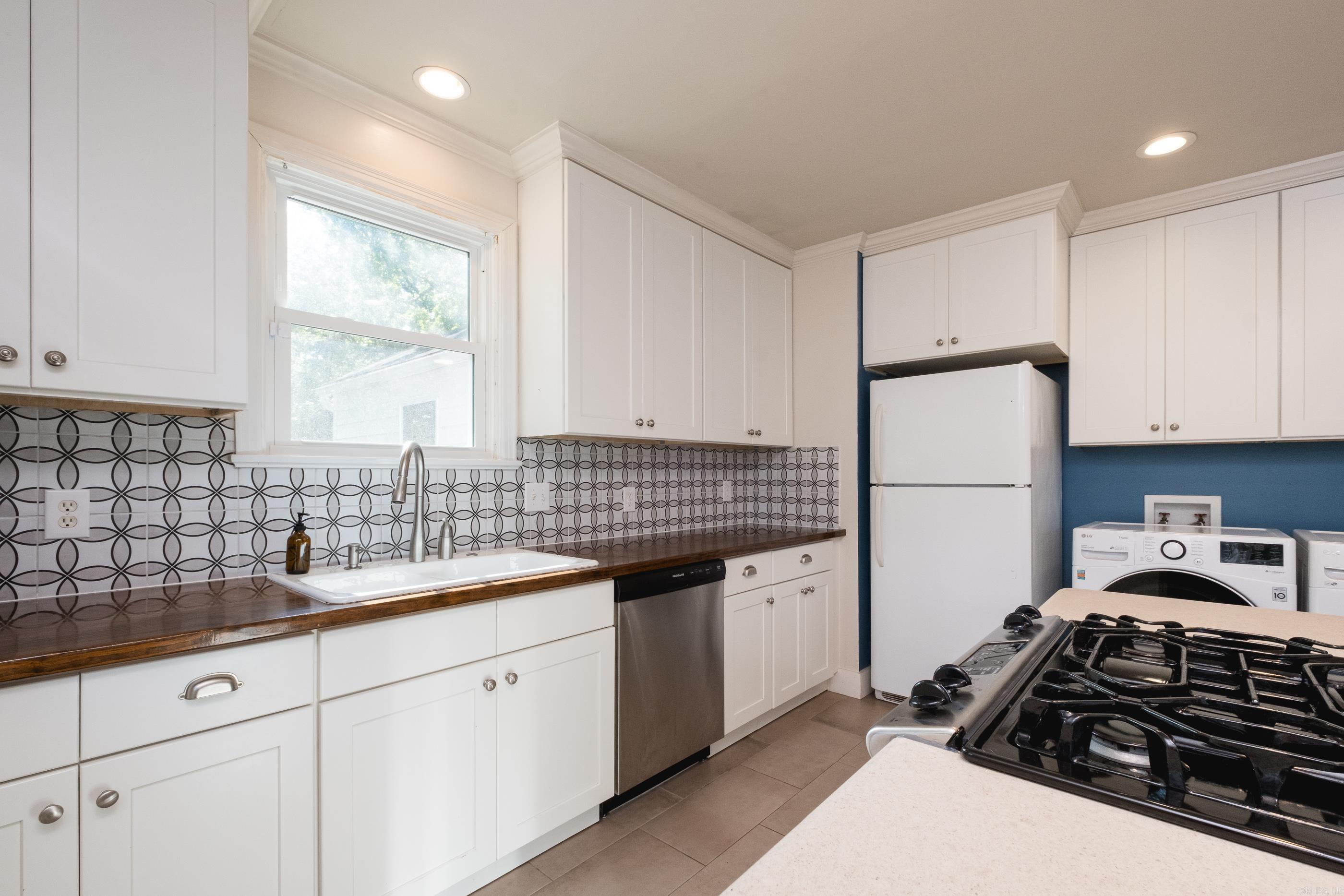 2301 N McKinley Street