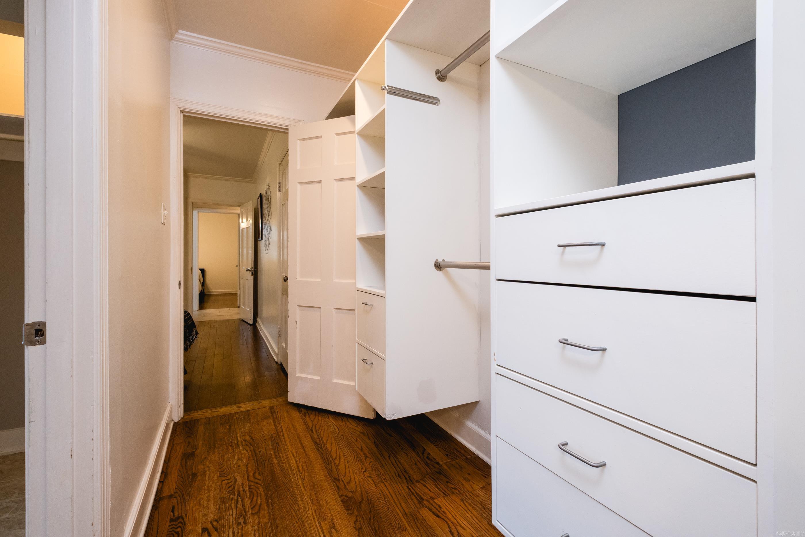 2301 N McKinley Street