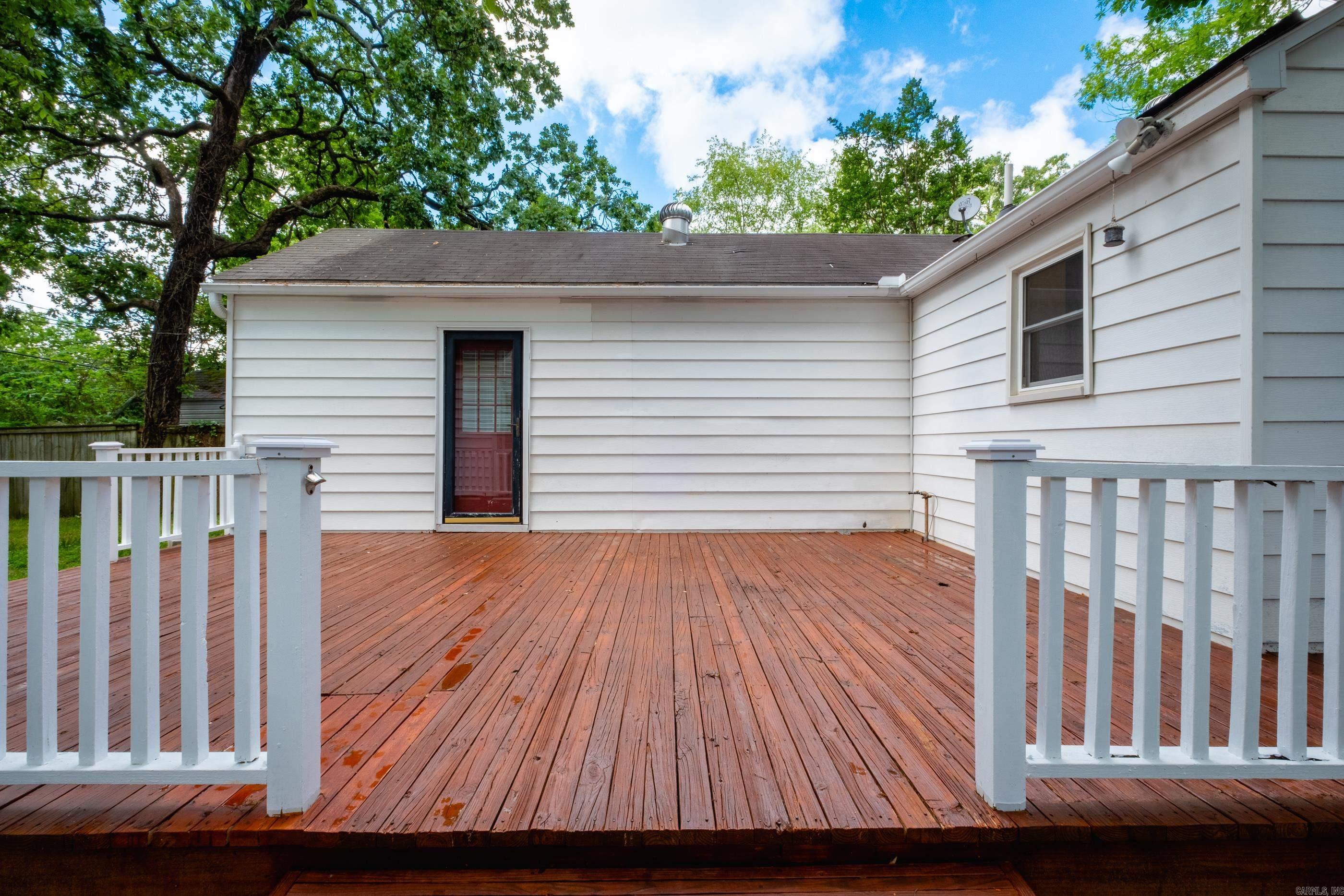 2301 N McKinley Street