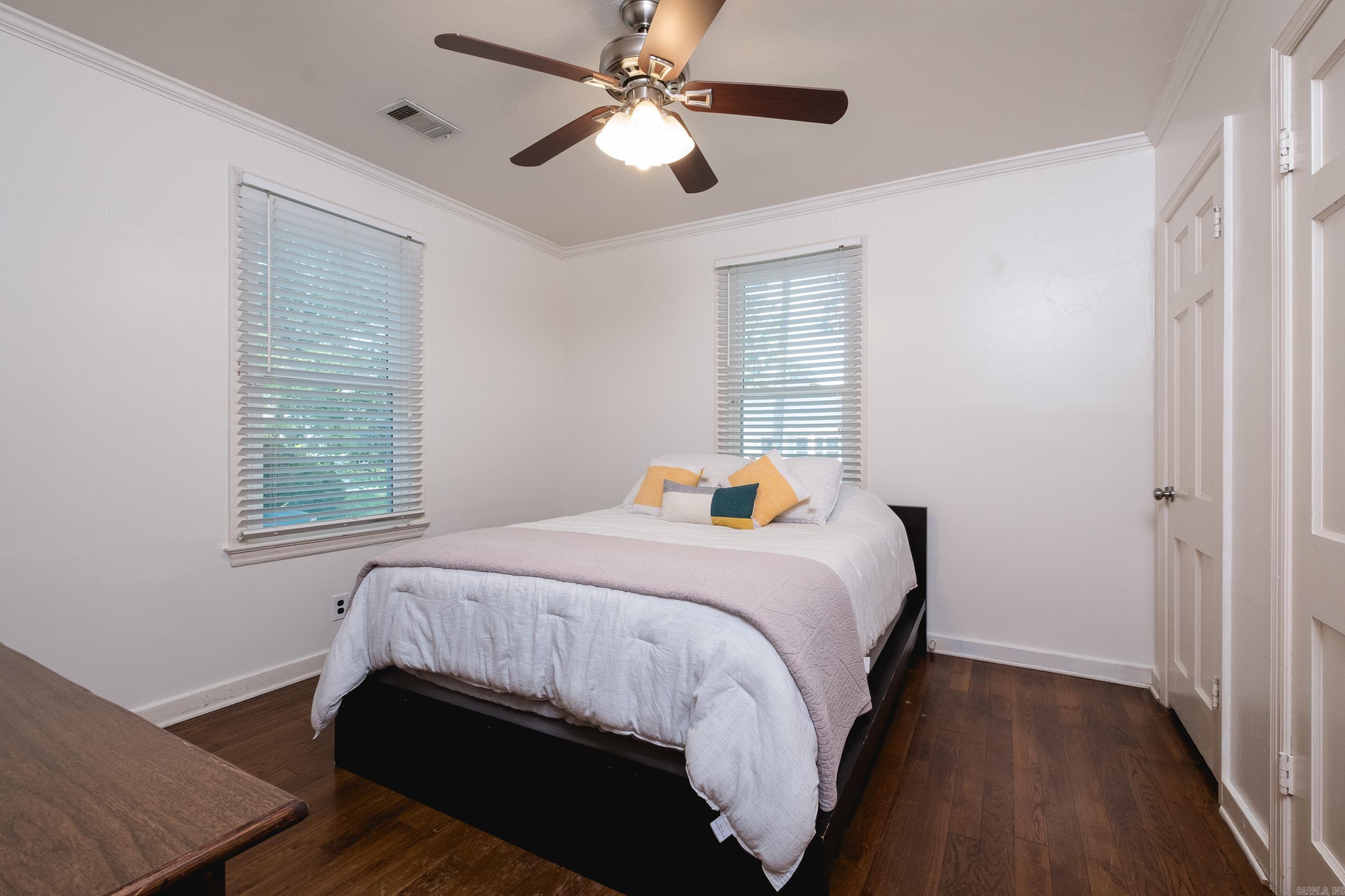 2301 N McKinley Street