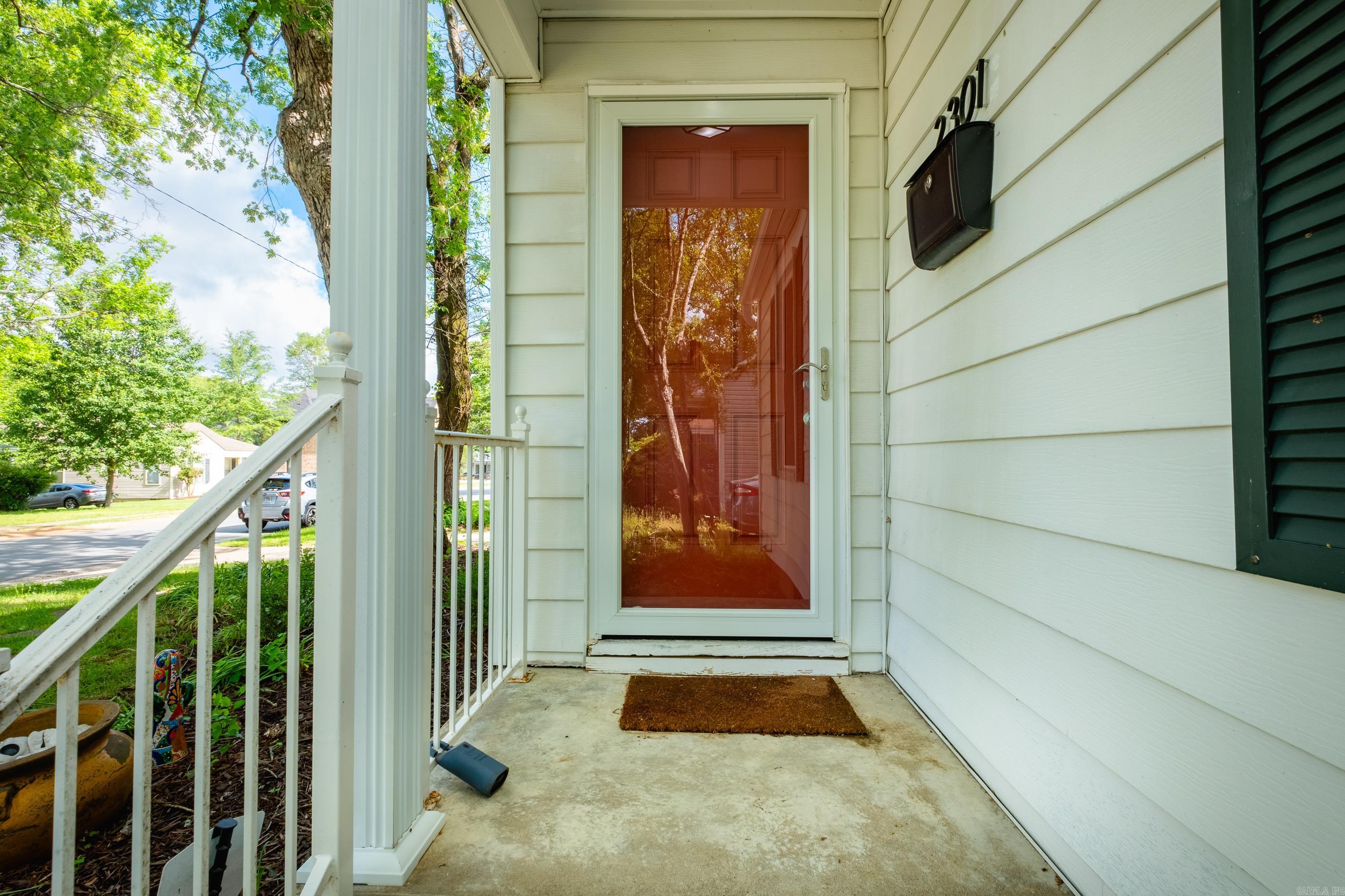 2301 N McKinley Street