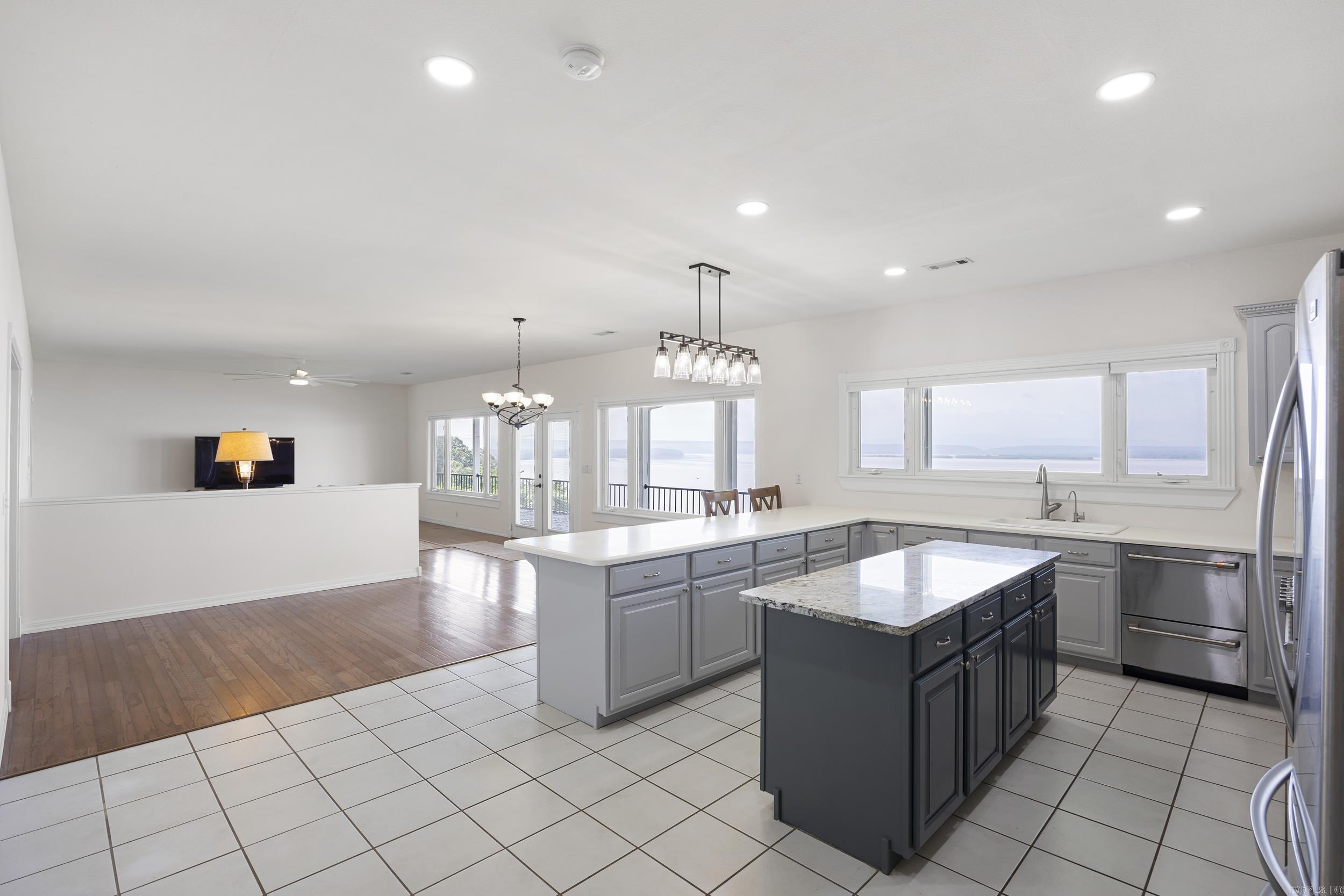 650 Painter Lane
