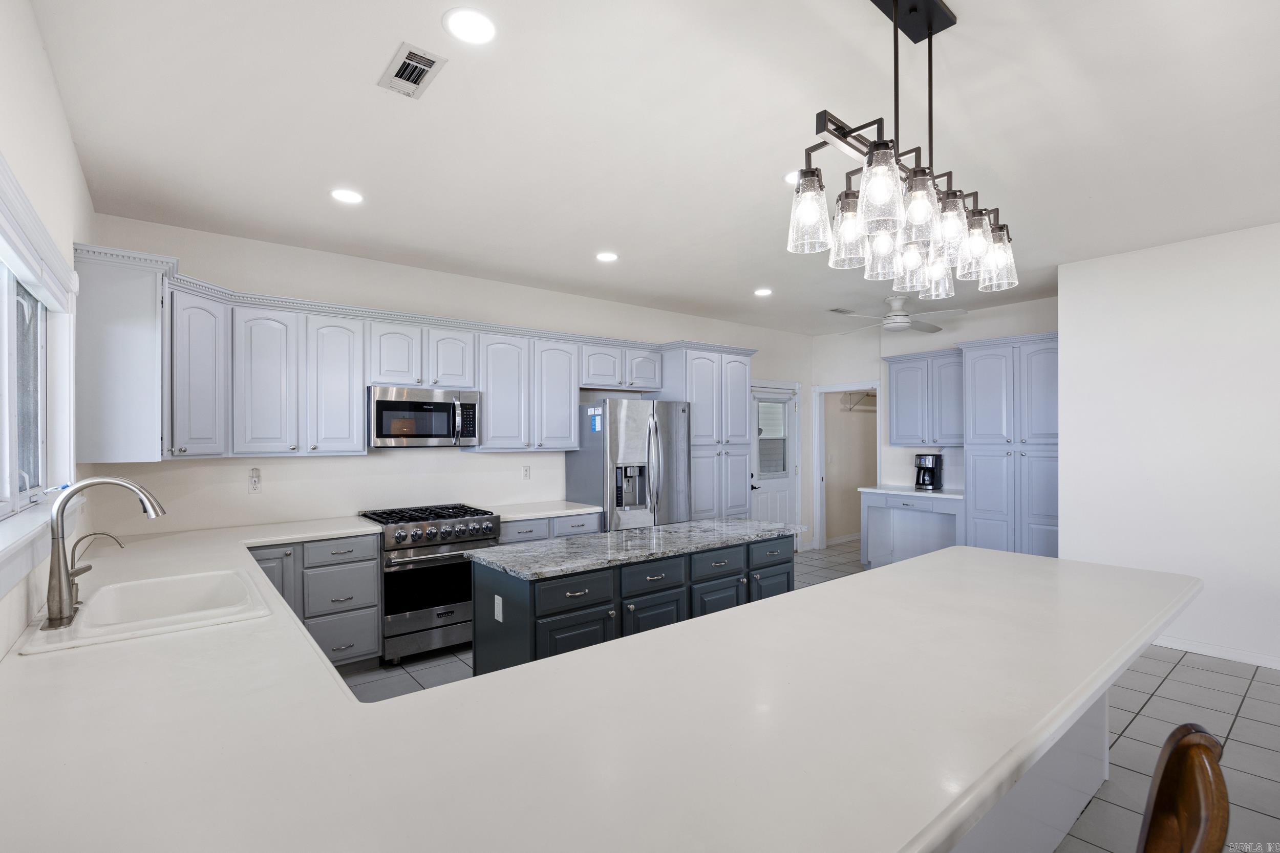 650 Painter Lane