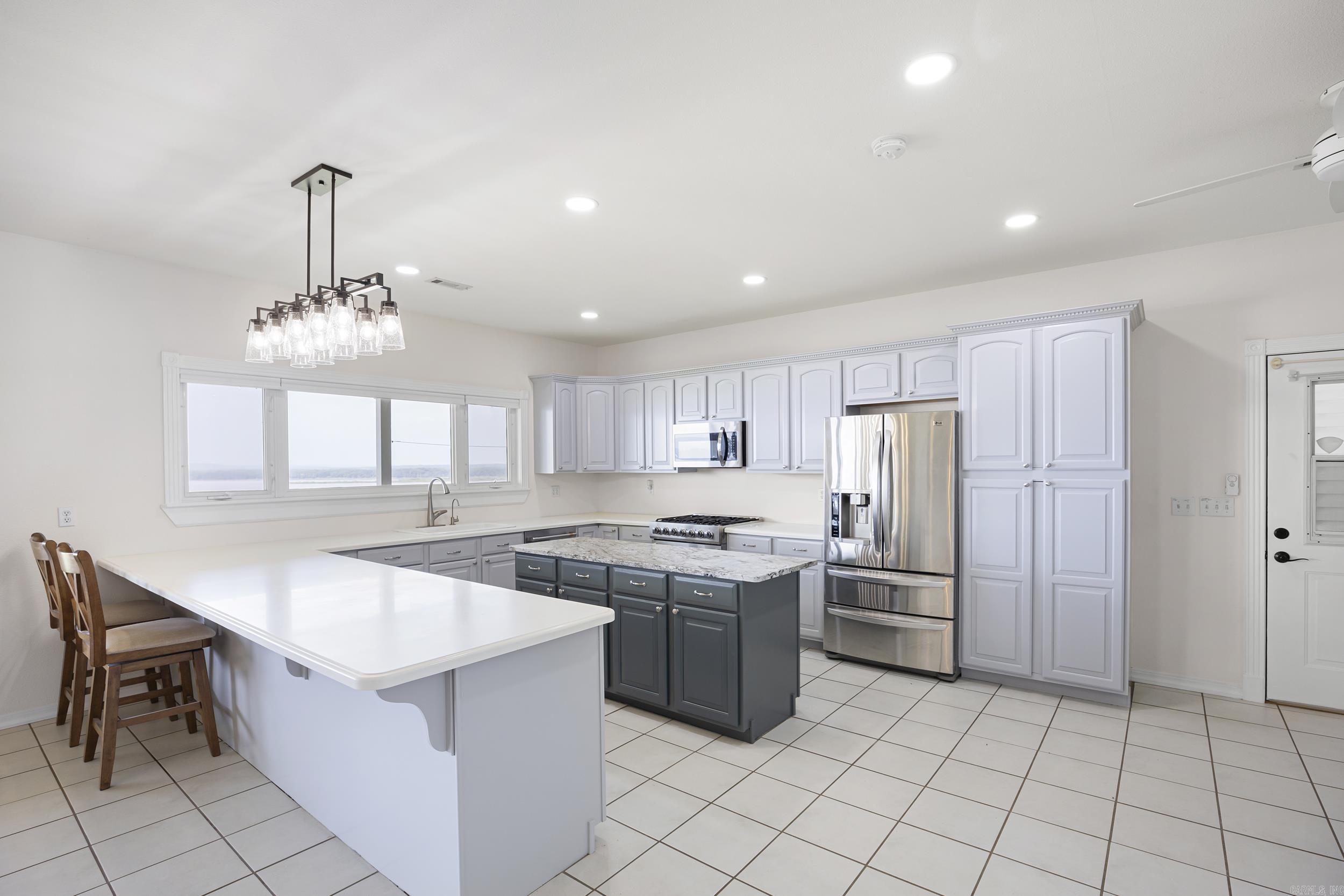 650 Painter Lane