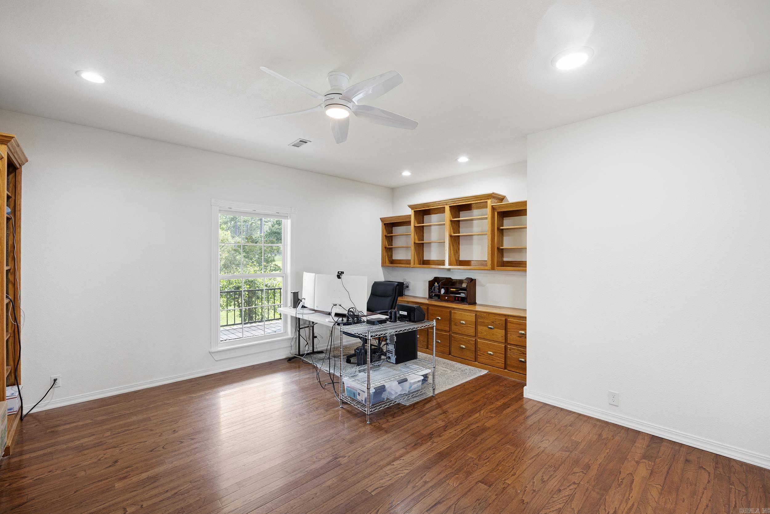 650 Painter Lane