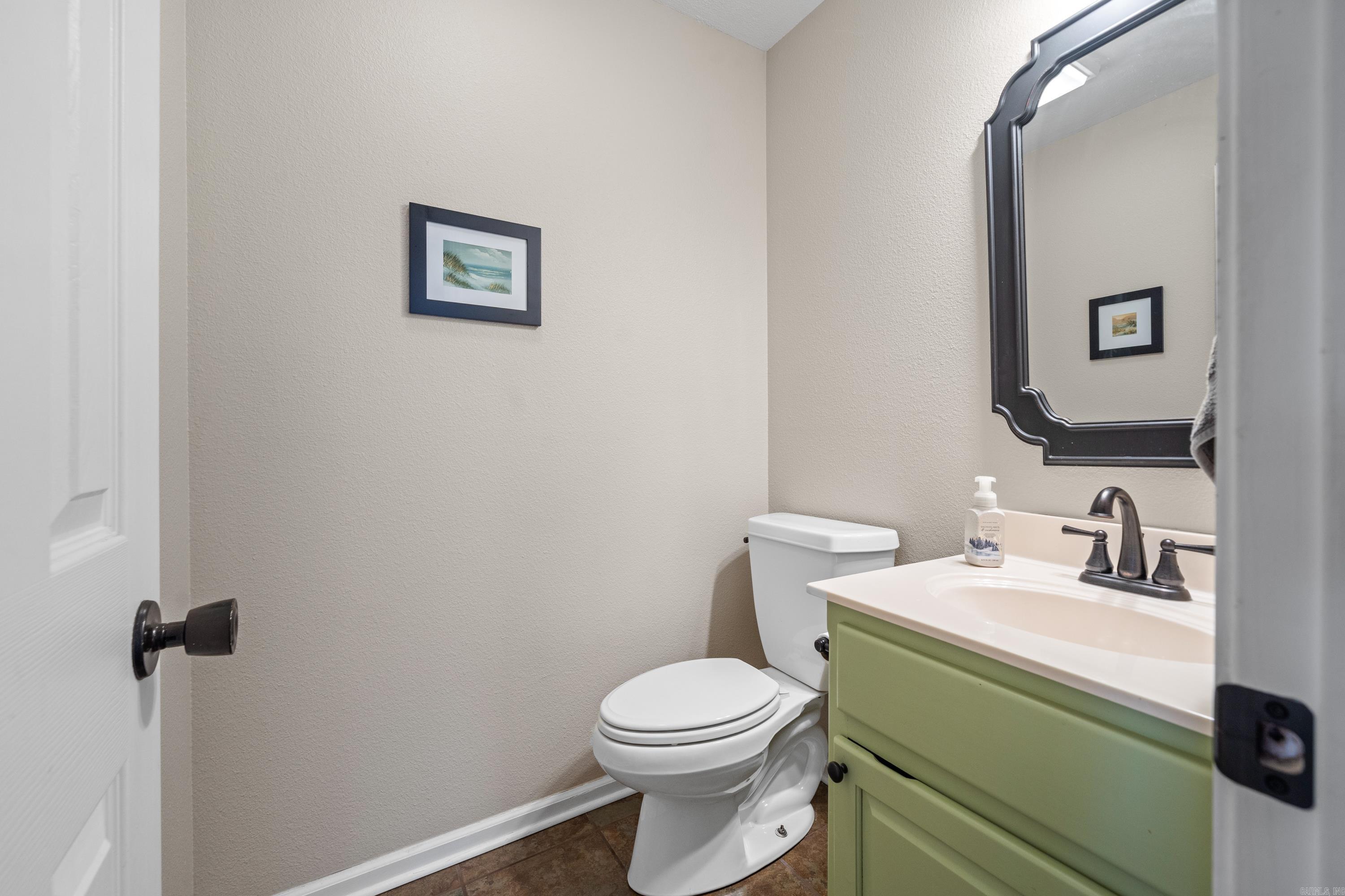 114 Bellaire Loop