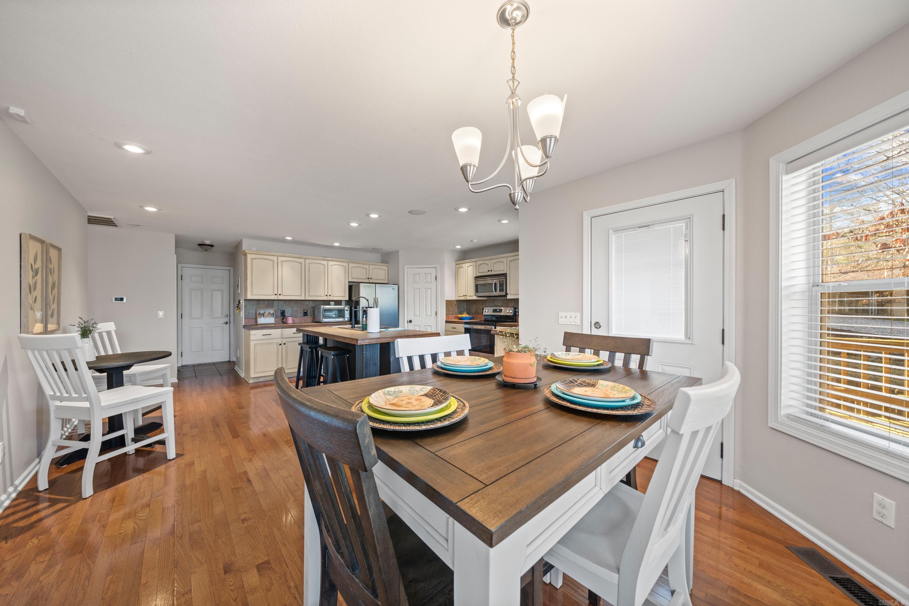 114 Bellaire Loop