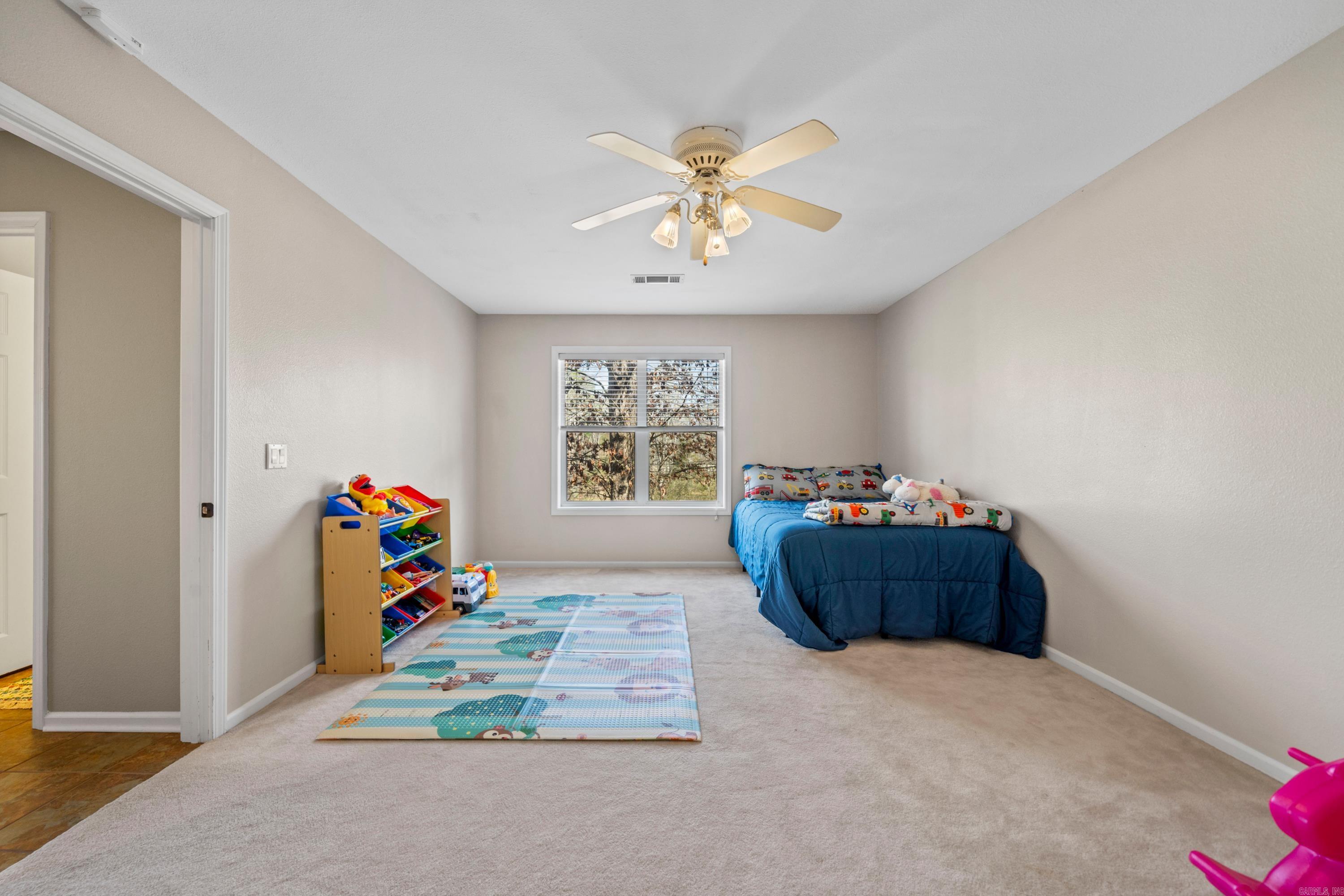 114 Bellaire Loop