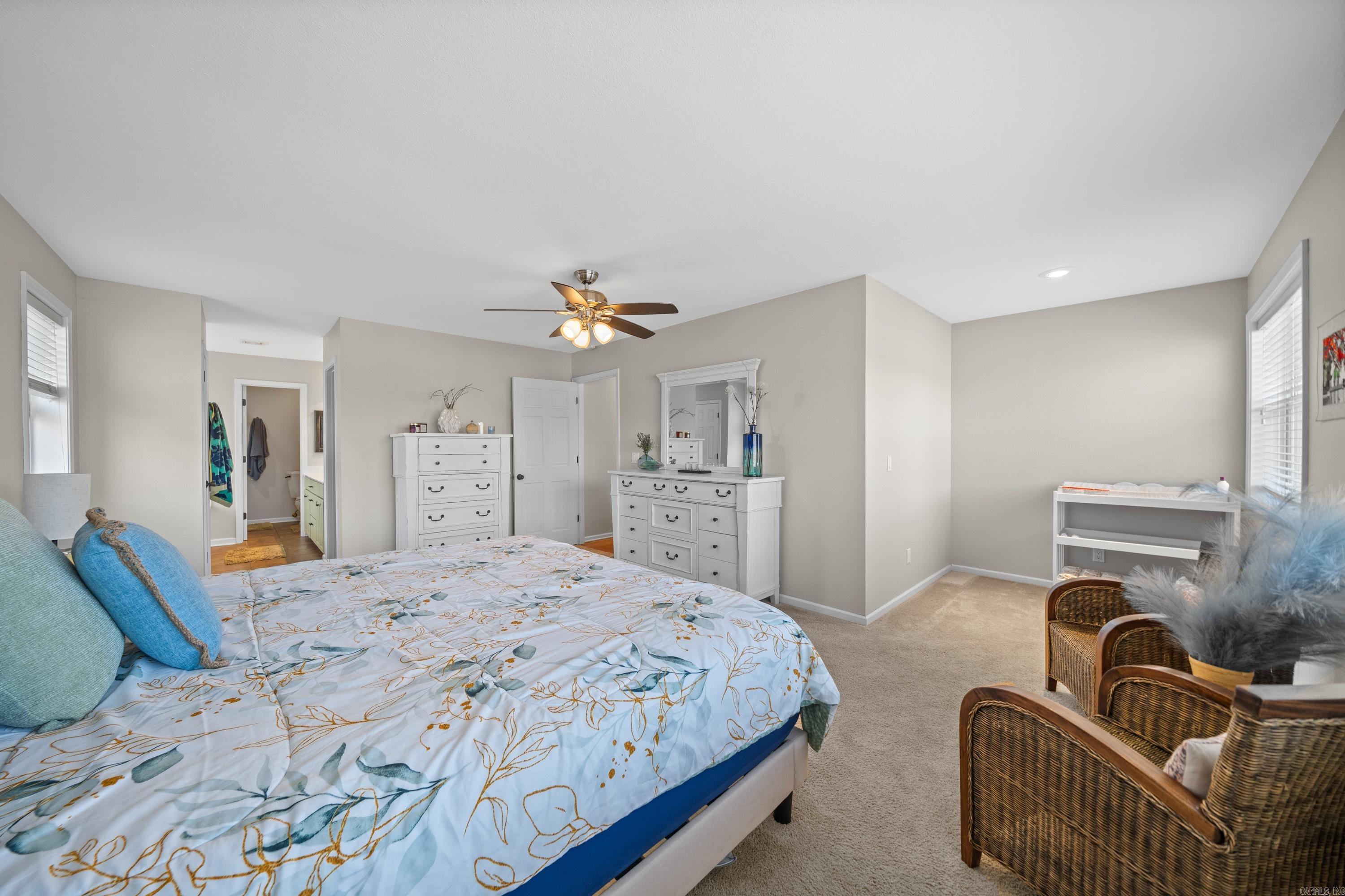 114 Bellaire Loop