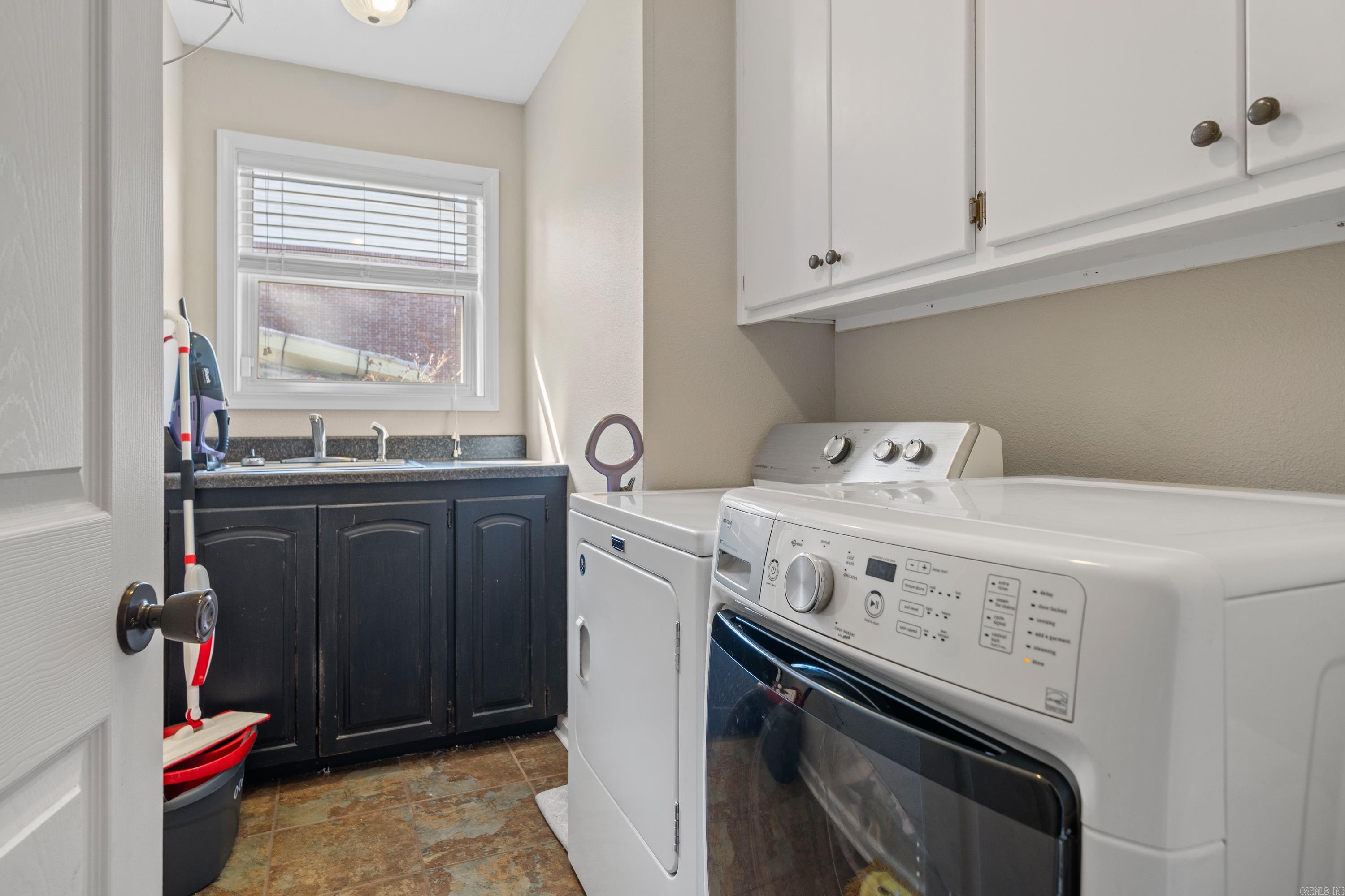 114 Bellaire Loop