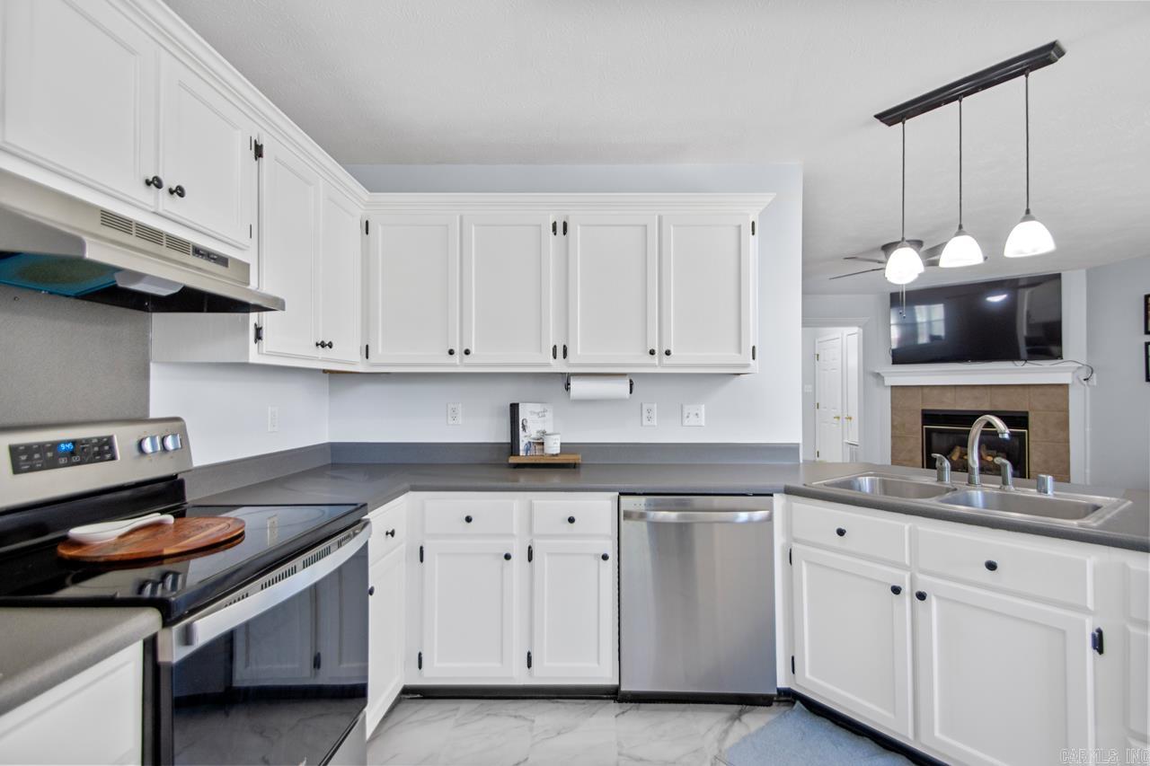 422 Sharon Oaks Court