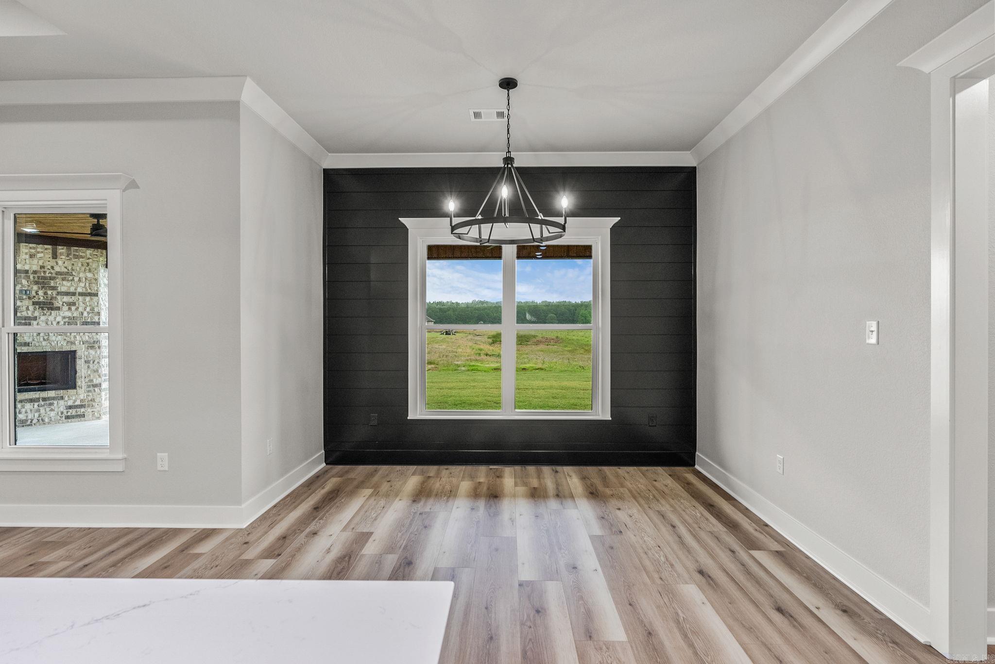 2318 Lakewood Circle