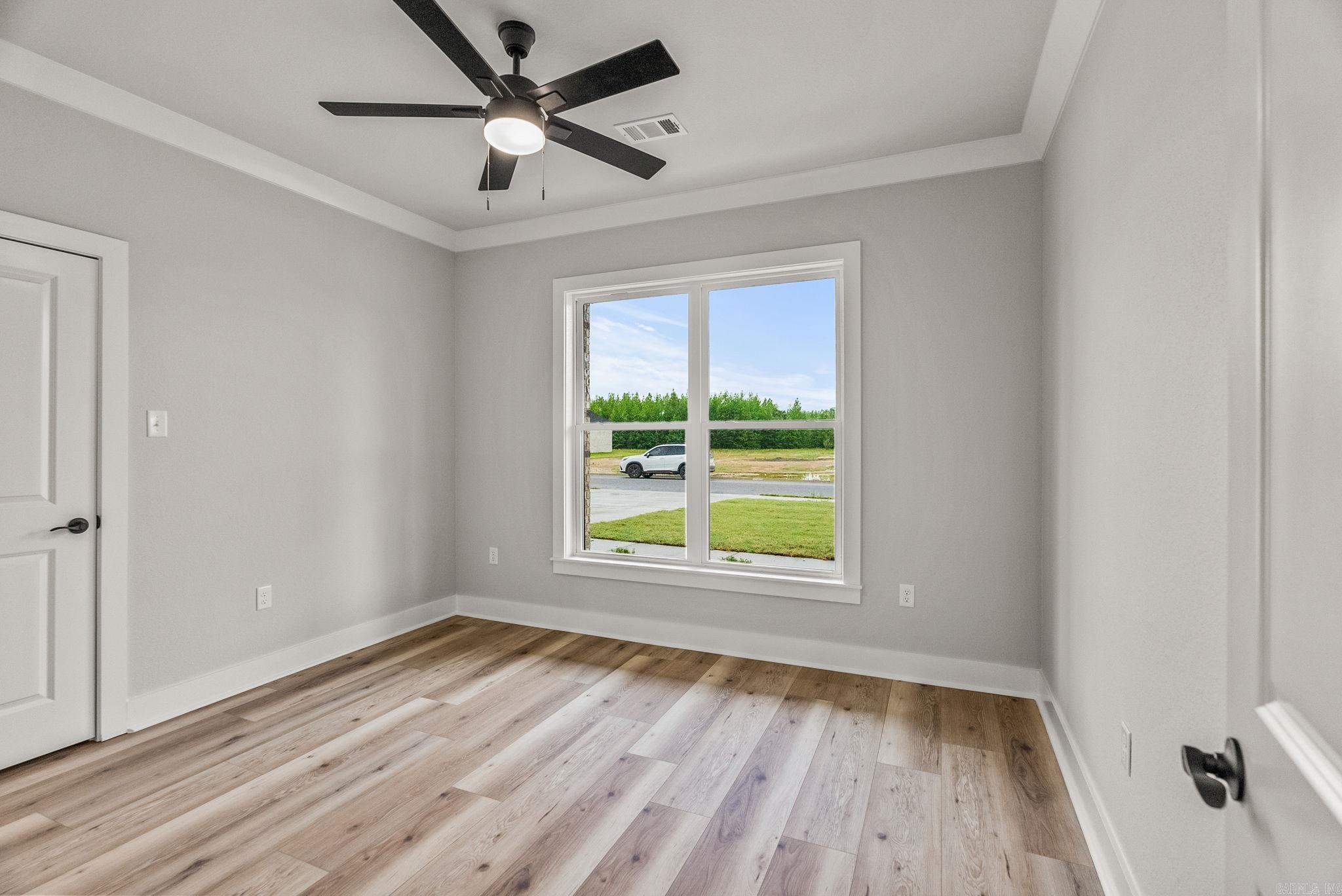 2318 Lakewood Circle