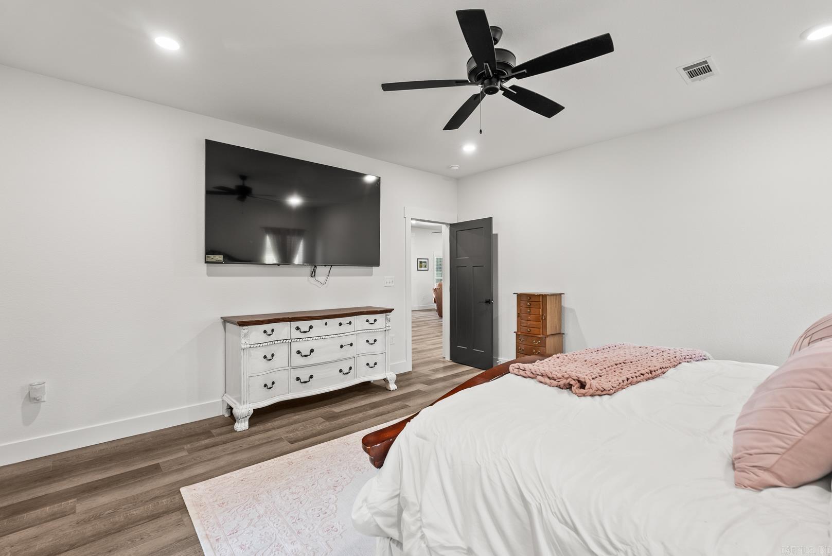 29 Republican Valley