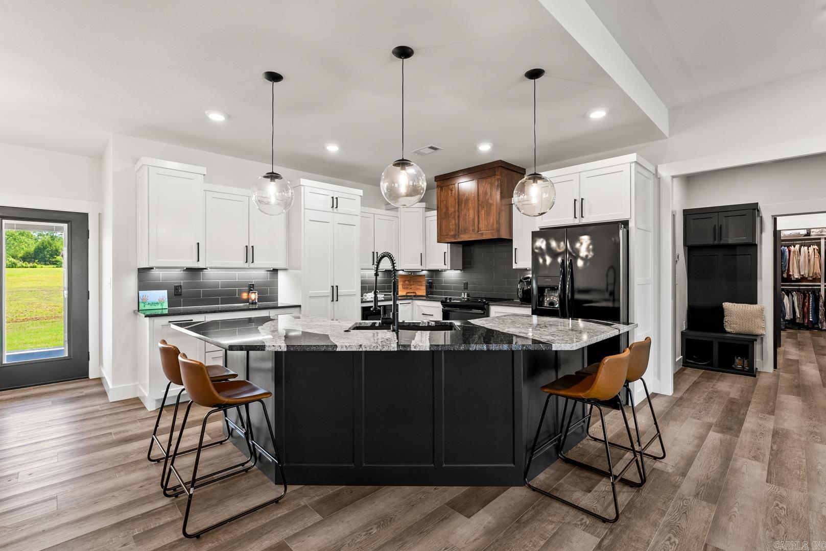 29 Republican Valley