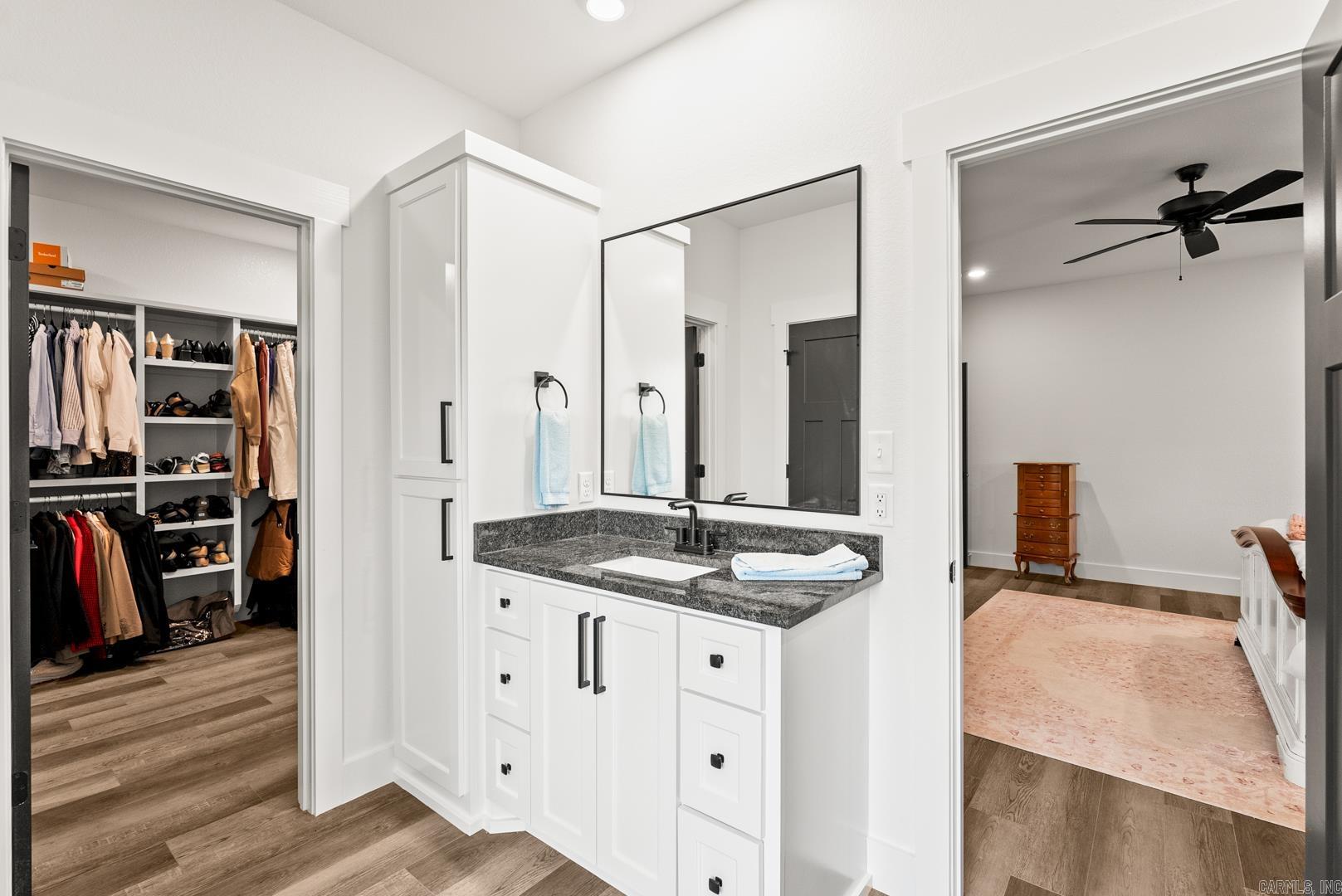 29 Republican Valley