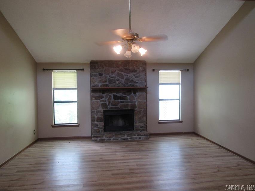 810 Autumnbrook Cir