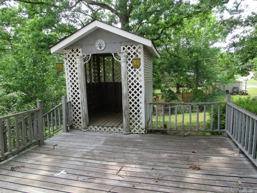 810 Autumnbrook Cir