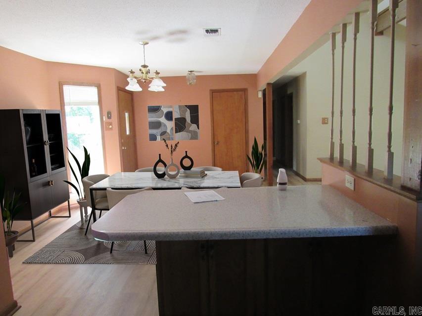 810 Autumnbrook Cir