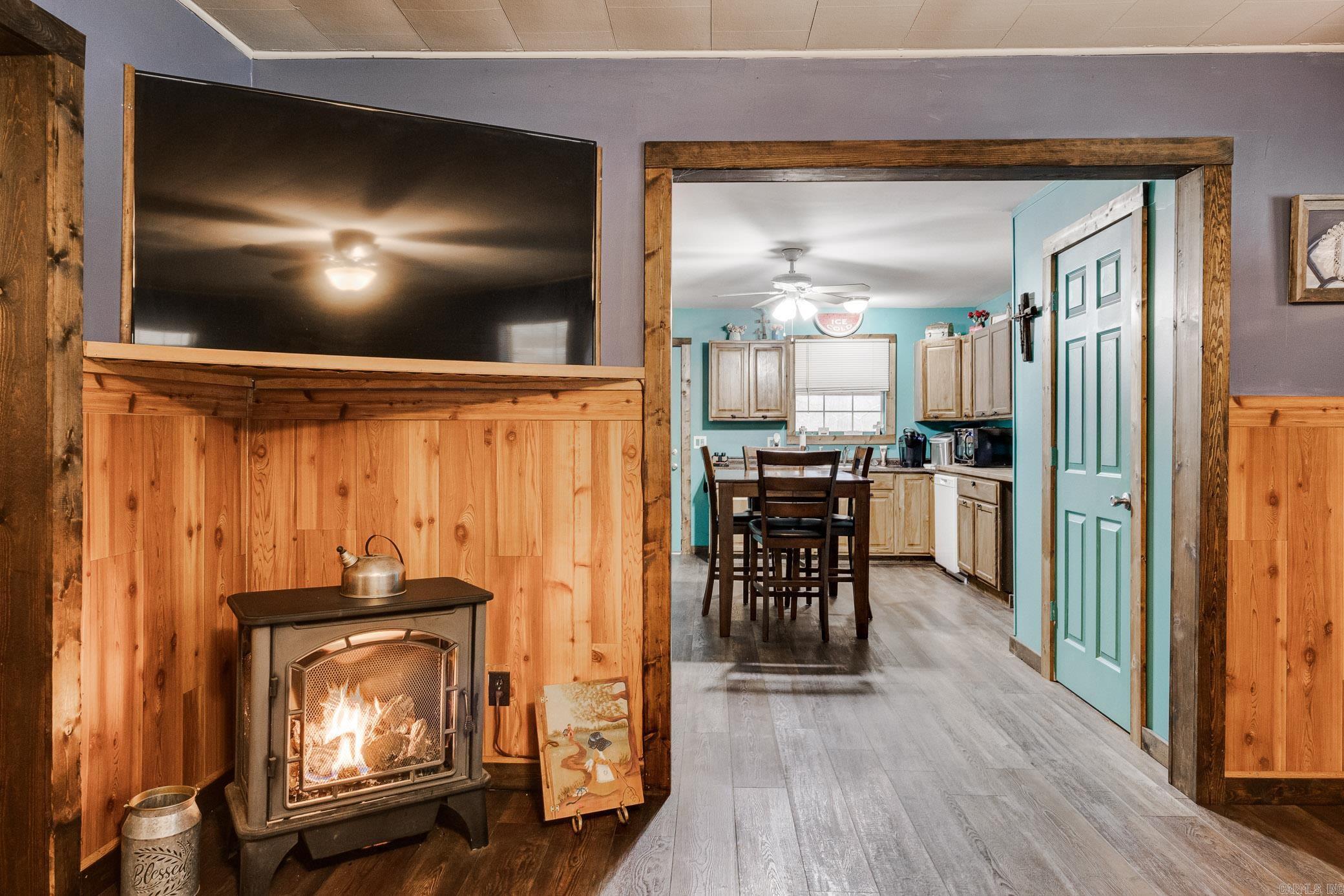 196 Harris Loop