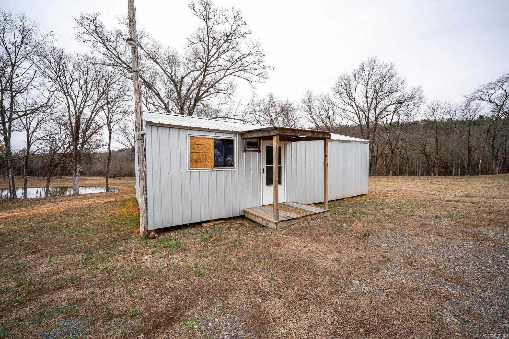 196 Harris Loop