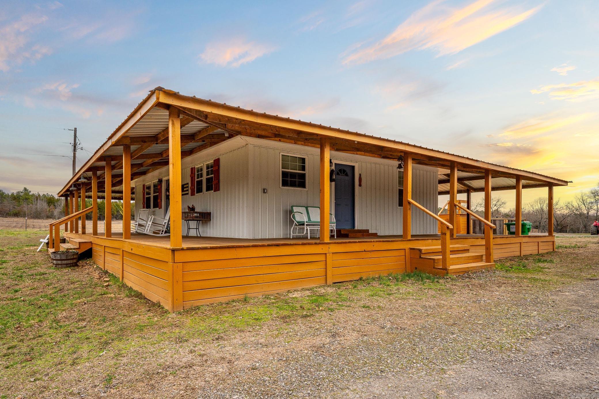 196 Harris Loop