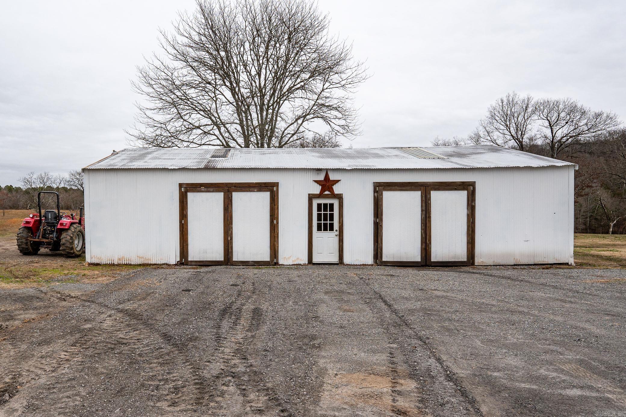 196 Harris Loop